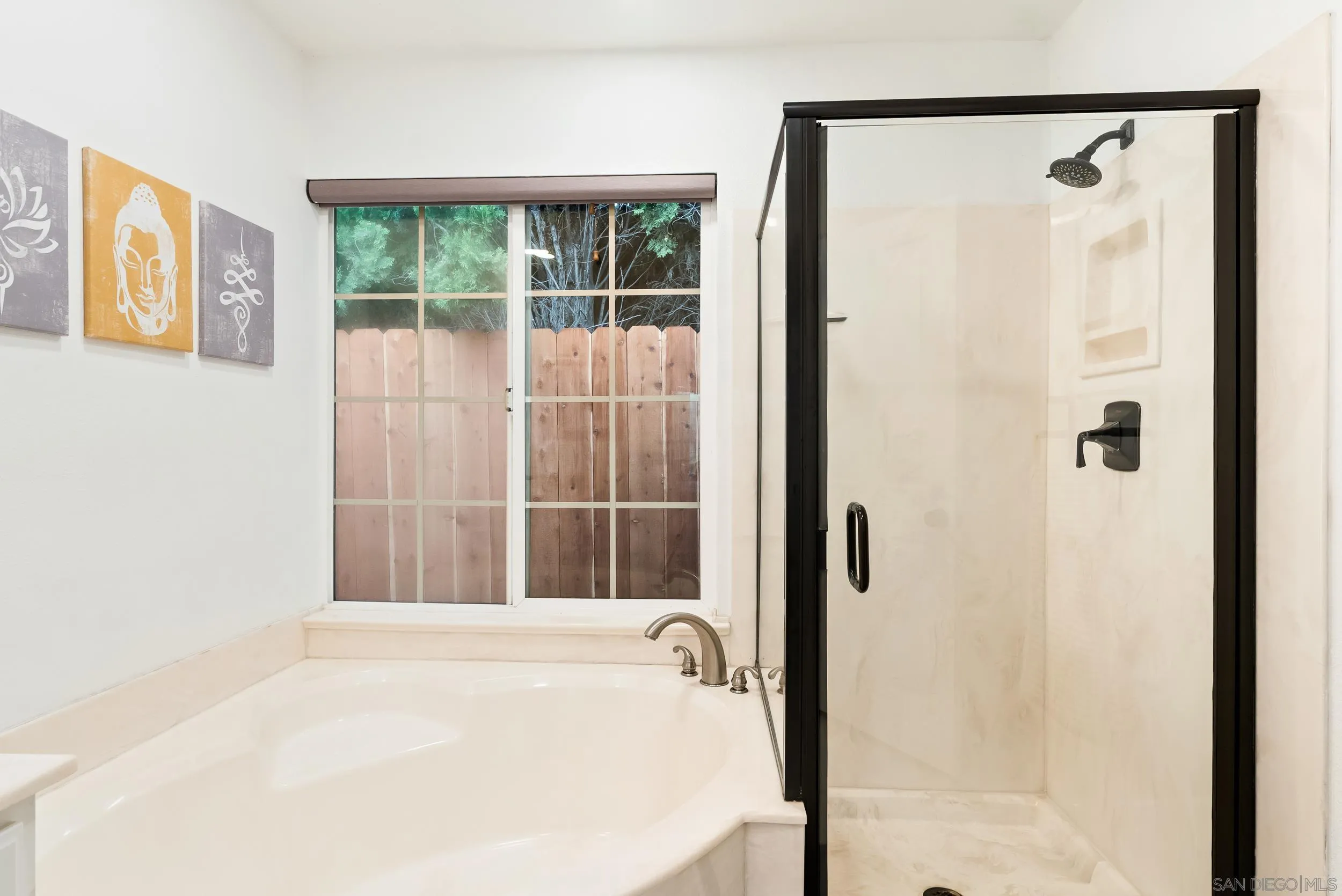 https://cdn.realtyfeed.com/cdn/127/250040453/e9e82e423c0a48a6ad3c8ed6e2effbfc.webp