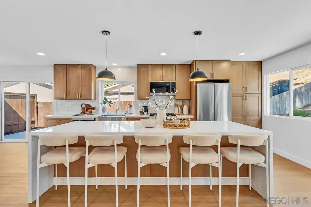 https://cdn.realtyfeed.com/cdn/127/250040456/bab1d8be7363411ba7c7c56b85fd5914.webp