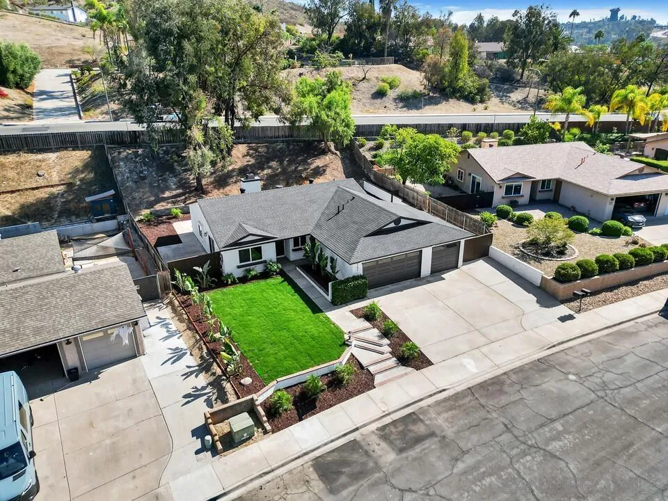 https://cdn.realtyfeed.com/cdn/127/250040456/fb5376c171b79533f5e3c65bbe7fda42.webp