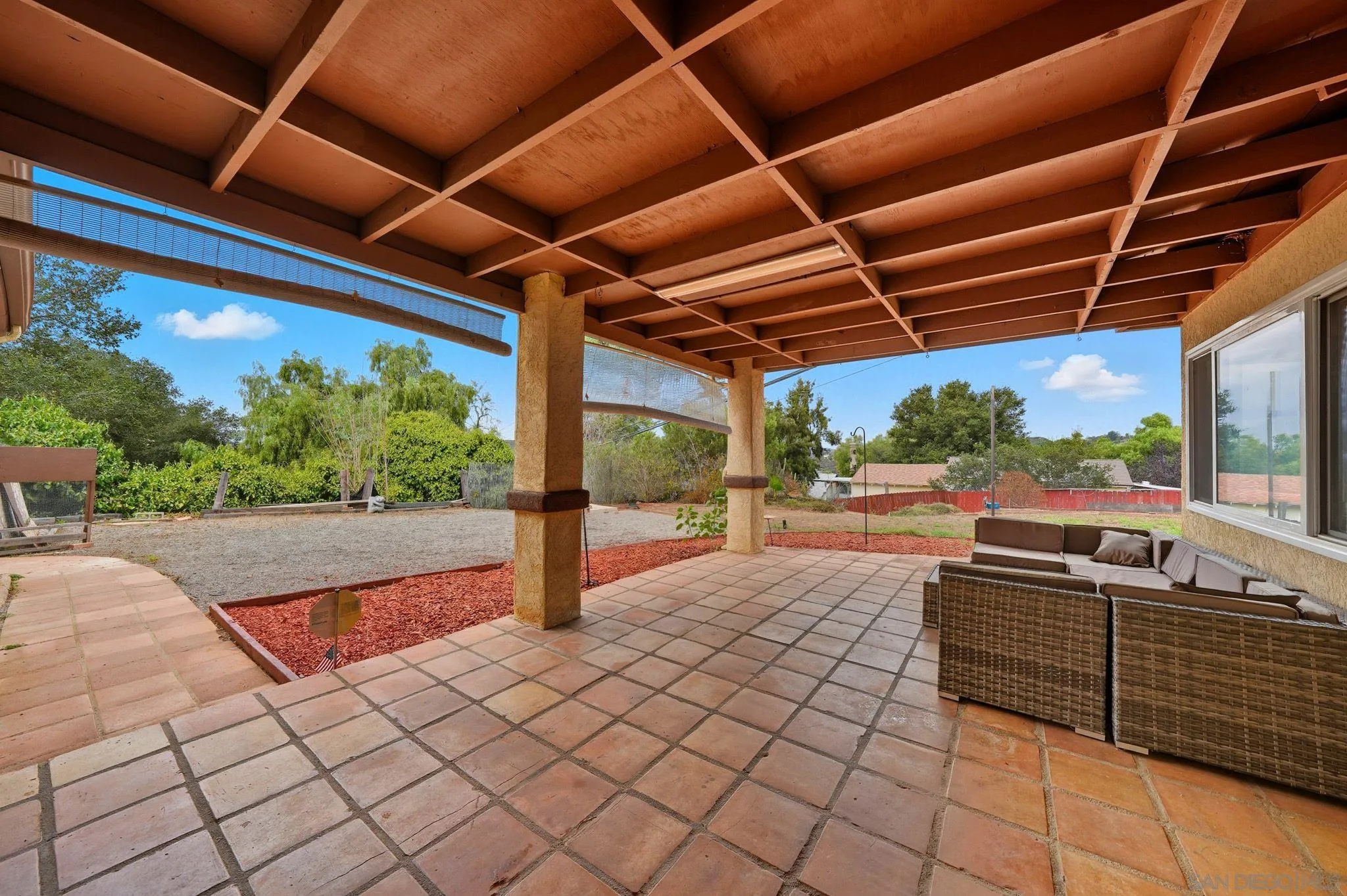 https://cdn.realtyfeed.com/cdn/127/250040459/107f81d8b72d4193aac7e636adbe8f9e.webp
