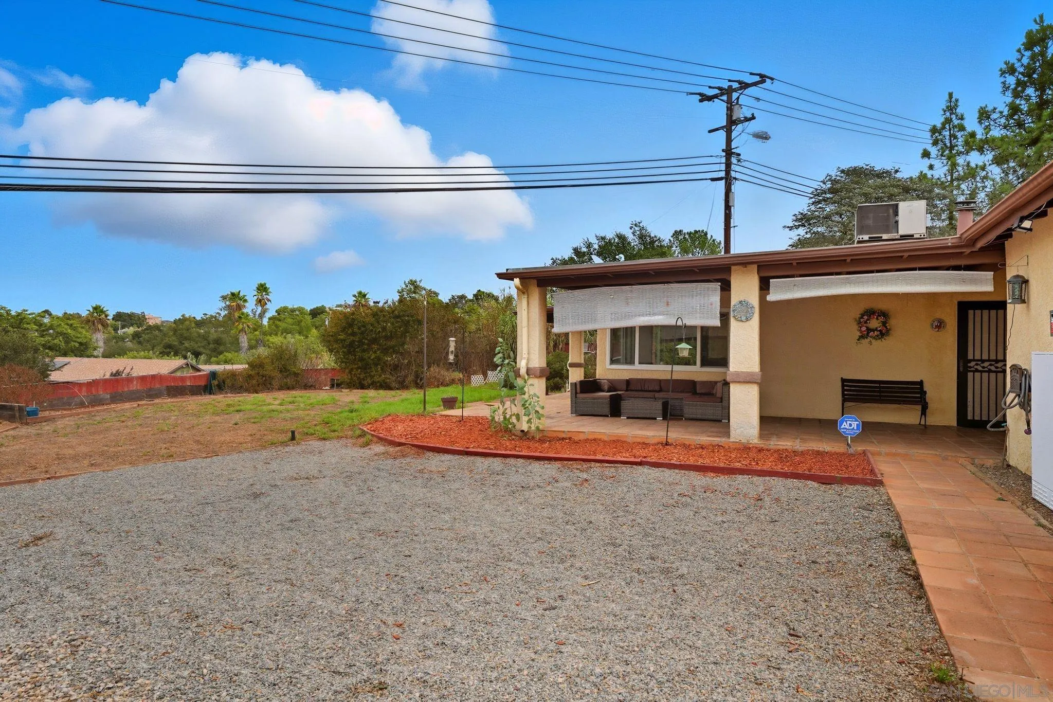 https://cdn.realtyfeed.com/cdn/127/250040459/1330224e575d923a8b3318085a76c257.webp