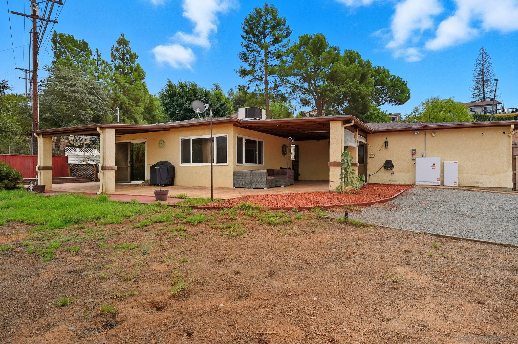 https://cdn.realtyfeed.com/cdn/127/250040459/a37e8566364aa6c12584d617d018b4c3.webp