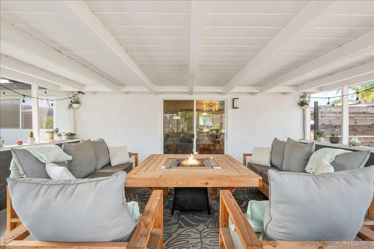 https://cdn.realtyfeed.com/cdn/127/250040460/0c0b9493afaf9b1bc849d23de72ee8a3.webp