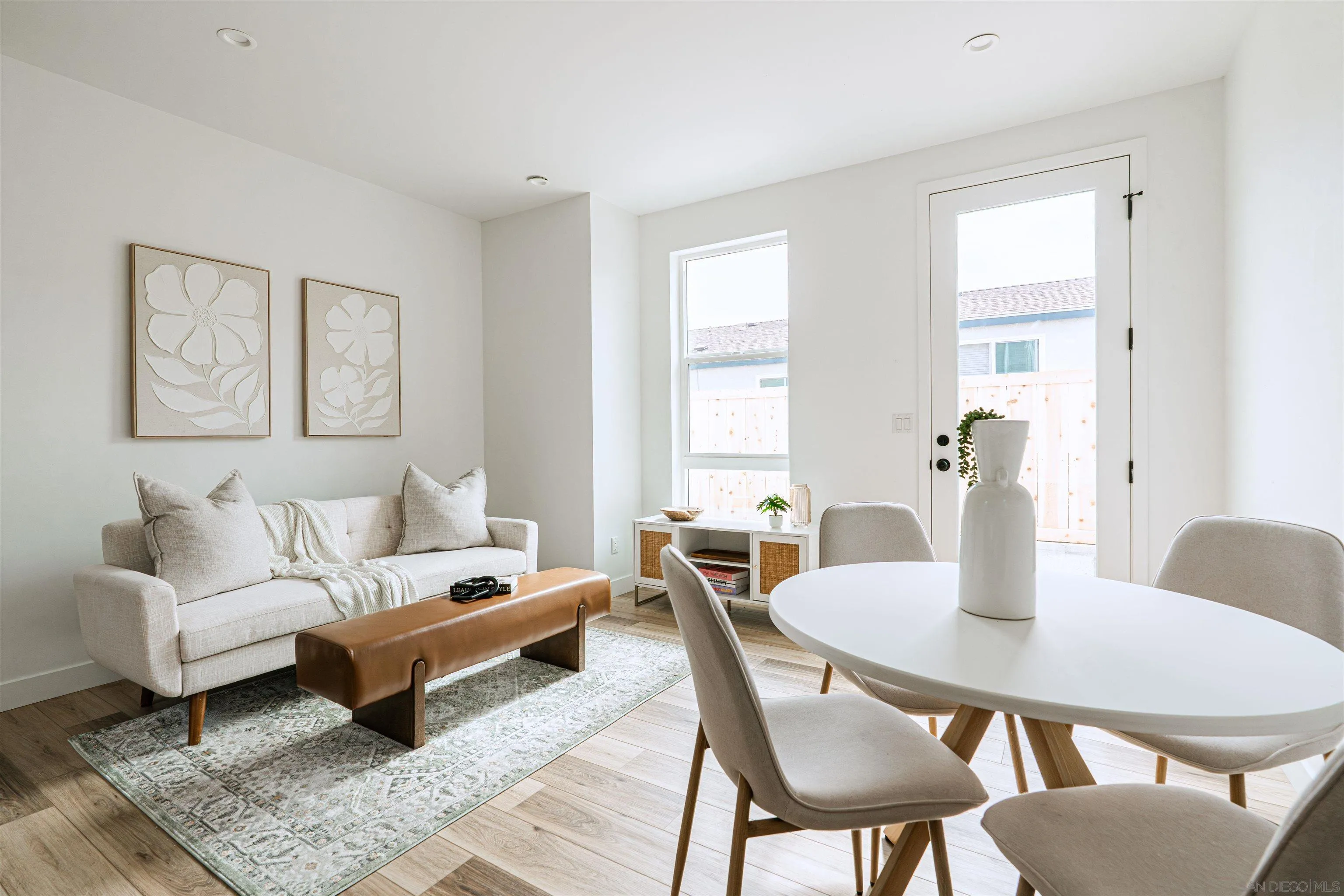 https://cdn.realtyfeed.com/cdn/127/250040462/259cdeb0a2c9b56cc69dc0e287b791d1.webp