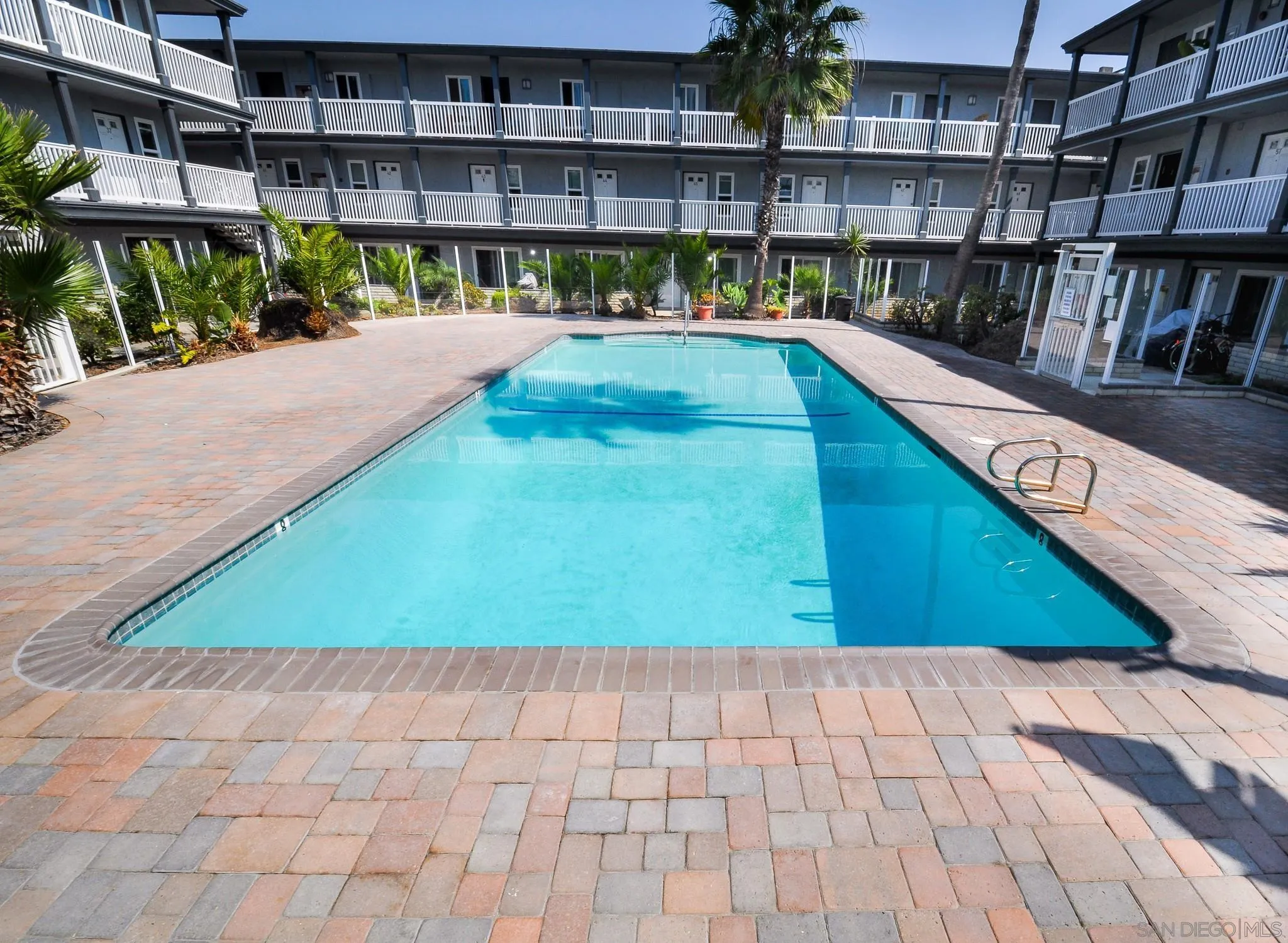 https://cdn.realtyfeed.com/cdn/127/250040467/43736cc7d78b0a6f69f6c54400d2b8d3.webp