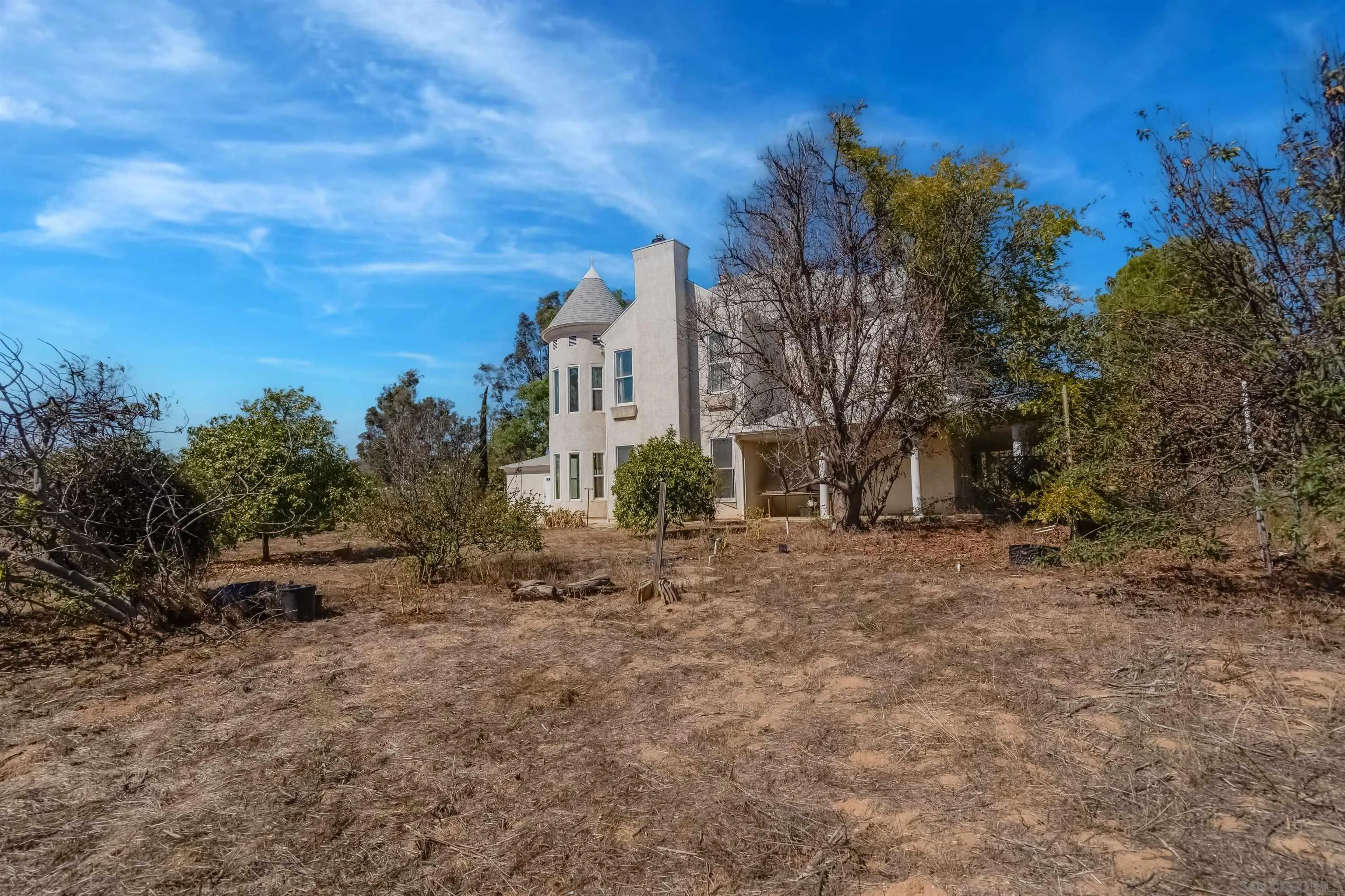 https://cdn.realtyfeed.com/cdn/127/250040468/c334dc390620bc63740e84ffebf779d8.webp