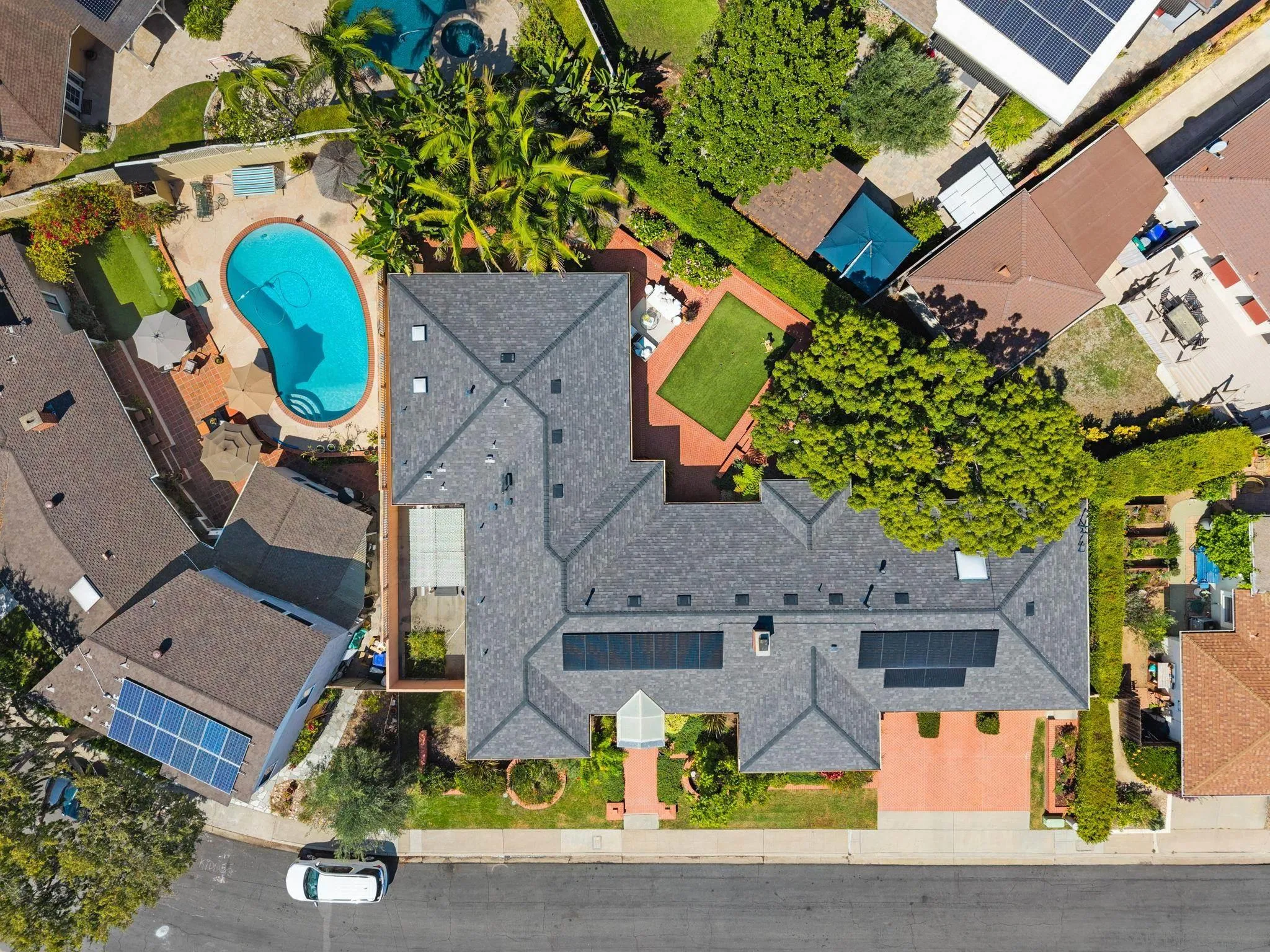 https://cdn.realtyfeed.com/cdn/127/250040469/10a094e98e567de36dd1f9aa206734cc.webp