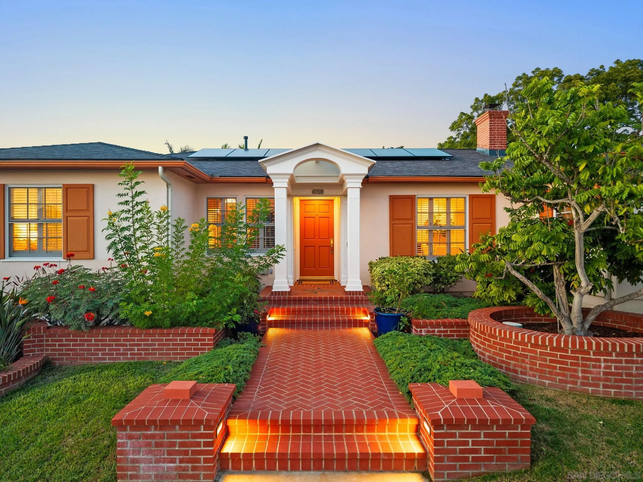 https://cdn.realtyfeed.com/cdn/127/250040469/e8a03c61e1f8fd496fdef966e0cb979c.webp