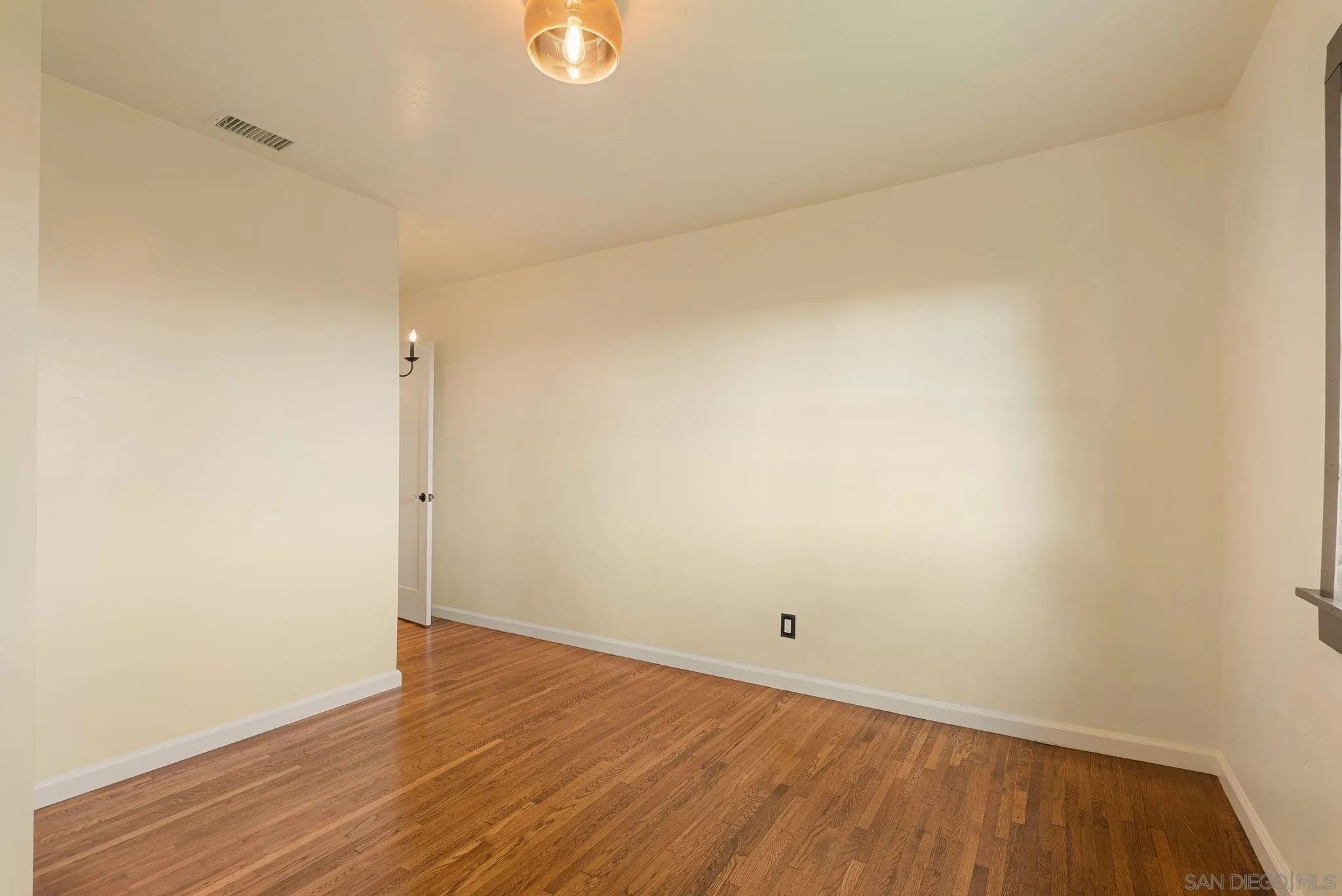 https://cdn.realtyfeed.com/cdn/127/250040470/3e3bcb63bae1497cb97a8ca08676e58e.webp