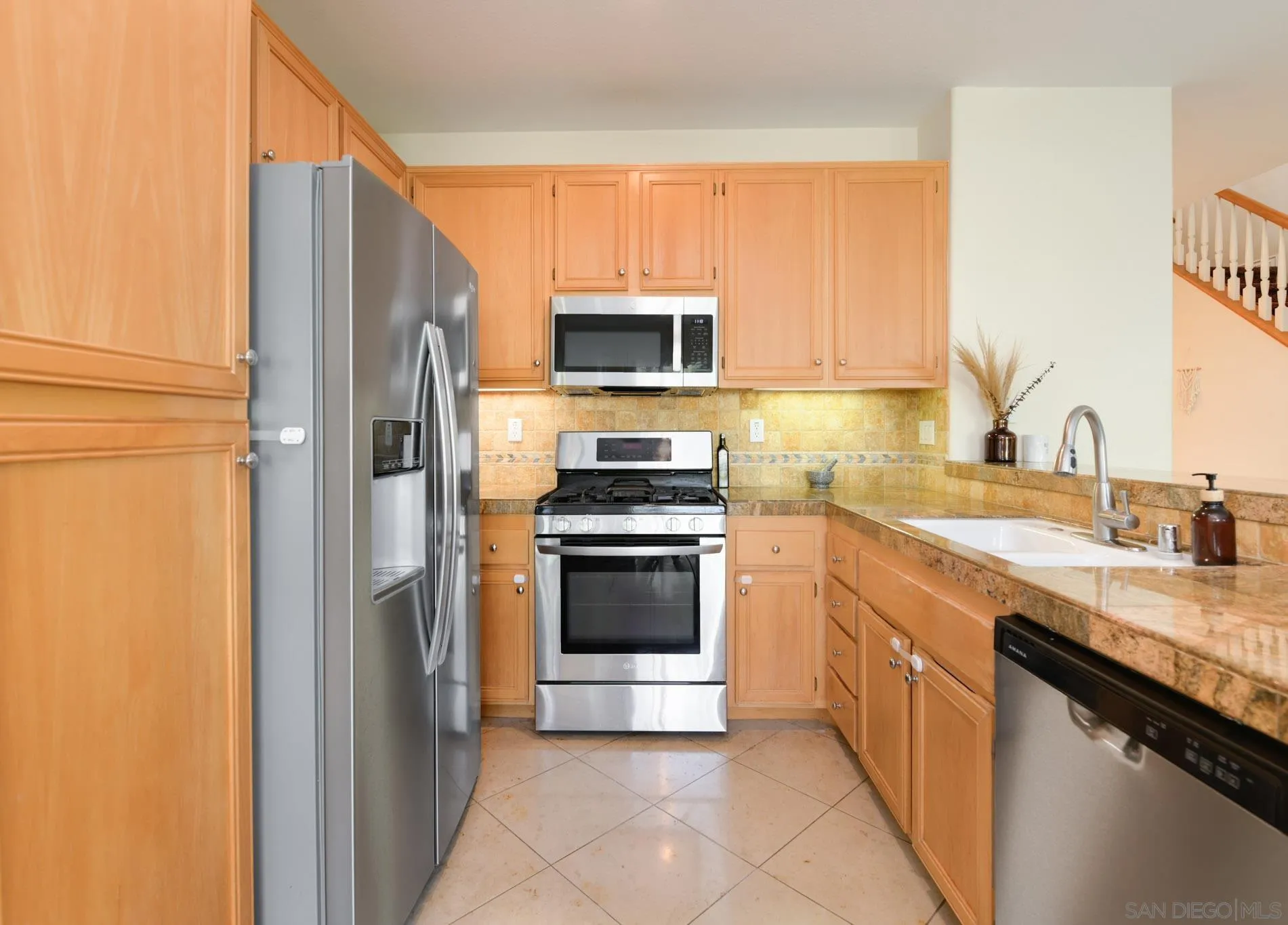 https://cdn.realtyfeed.com/cdn/127/250040474/18af25845a5c96a60d5a053d12d477e4.webp