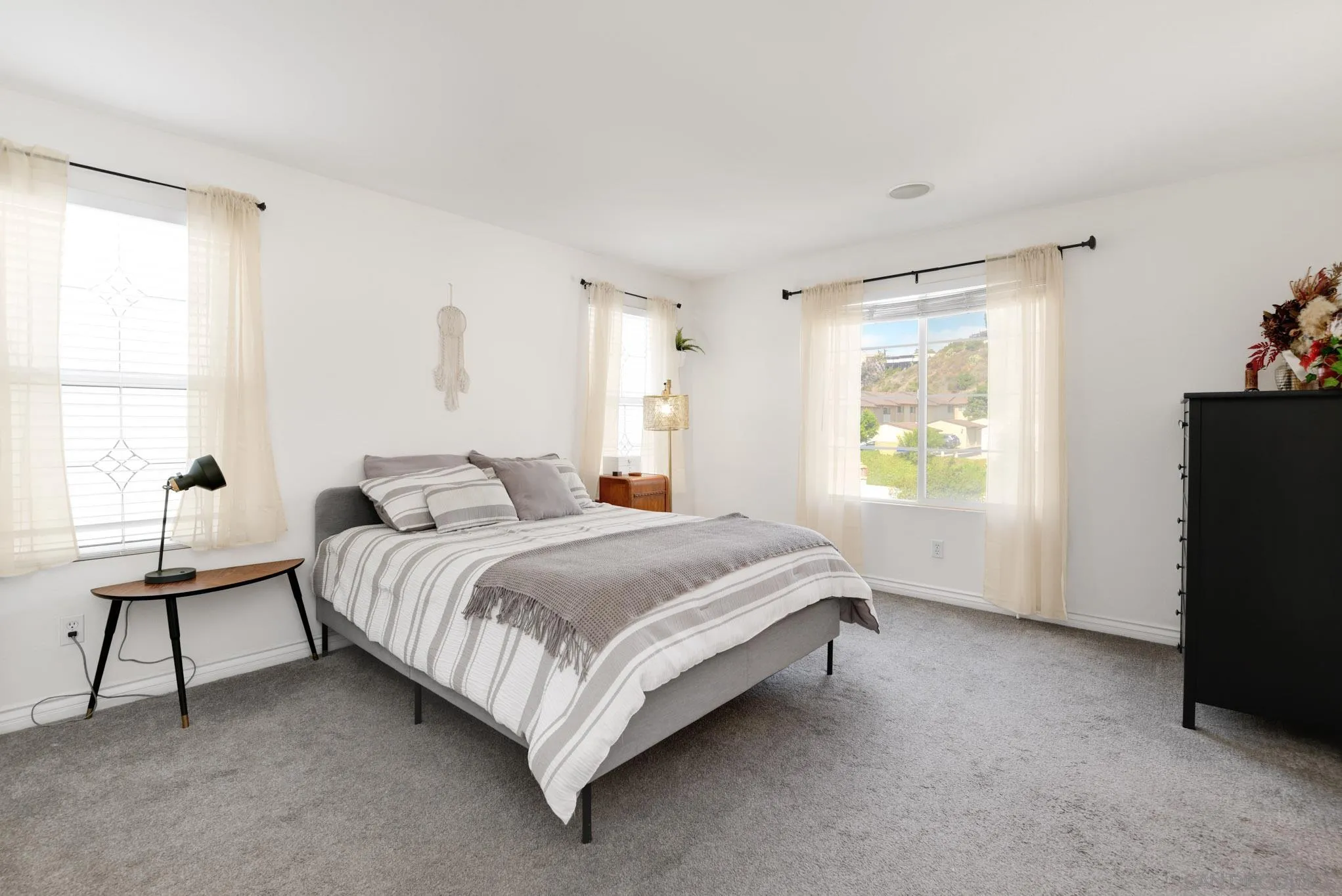 https://cdn.realtyfeed.com/cdn/127/250040474/209fa729e8d48f15dddb96fb9f75b40b.webp