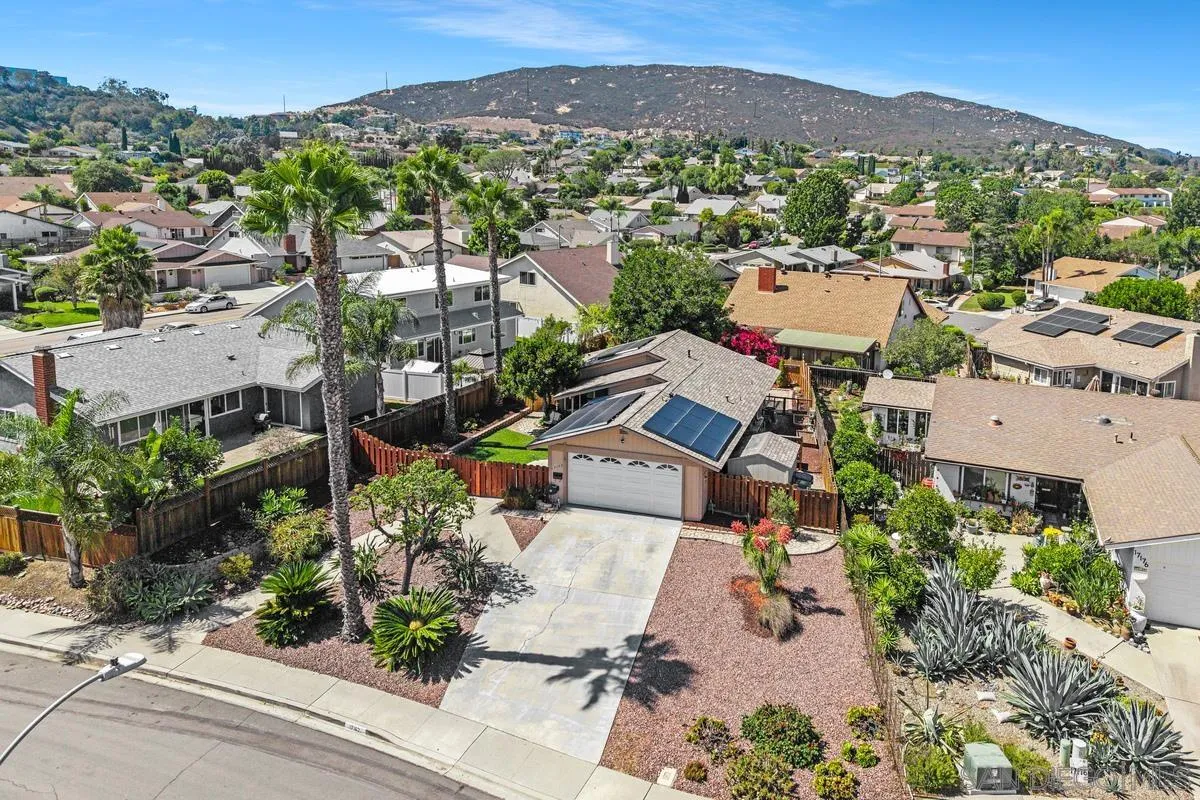 https://cdn.realtyfeed.com/cdn/127/250040478/39d0d26036b9c9a6a7fb0a6b07312131.webp