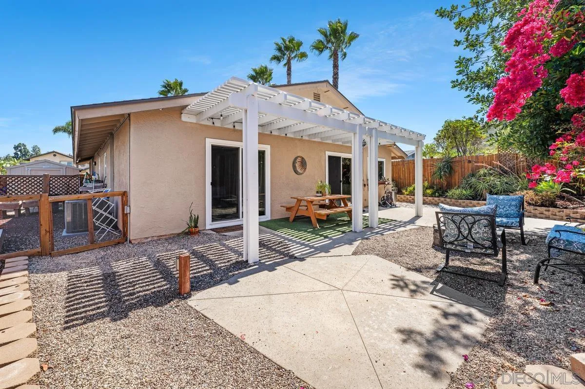 https://cdn.realtyfeed.com/cdn/127/250040478/674978fa8f11c9461bd9bbdc4834100c.webp