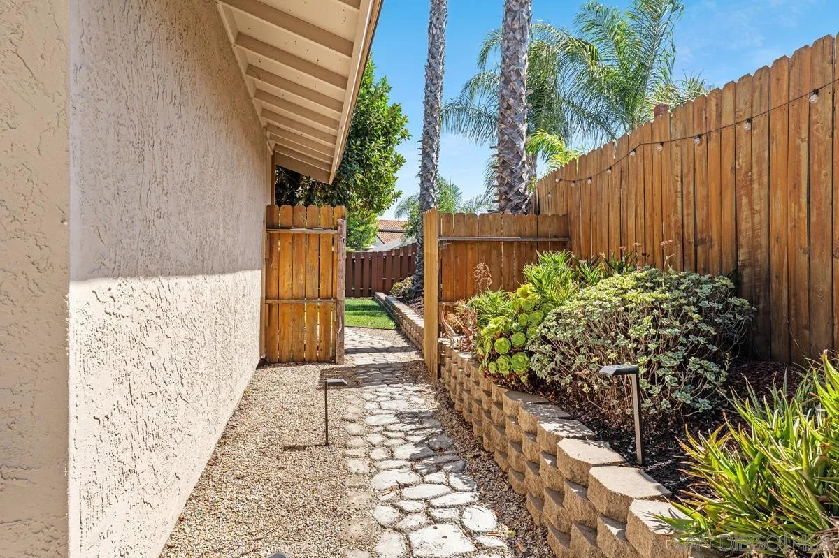 https://cdn.realtyfeed.com/cdn/127/250040478/f41c12ddb7832e06554c8c5b028c8152.webp