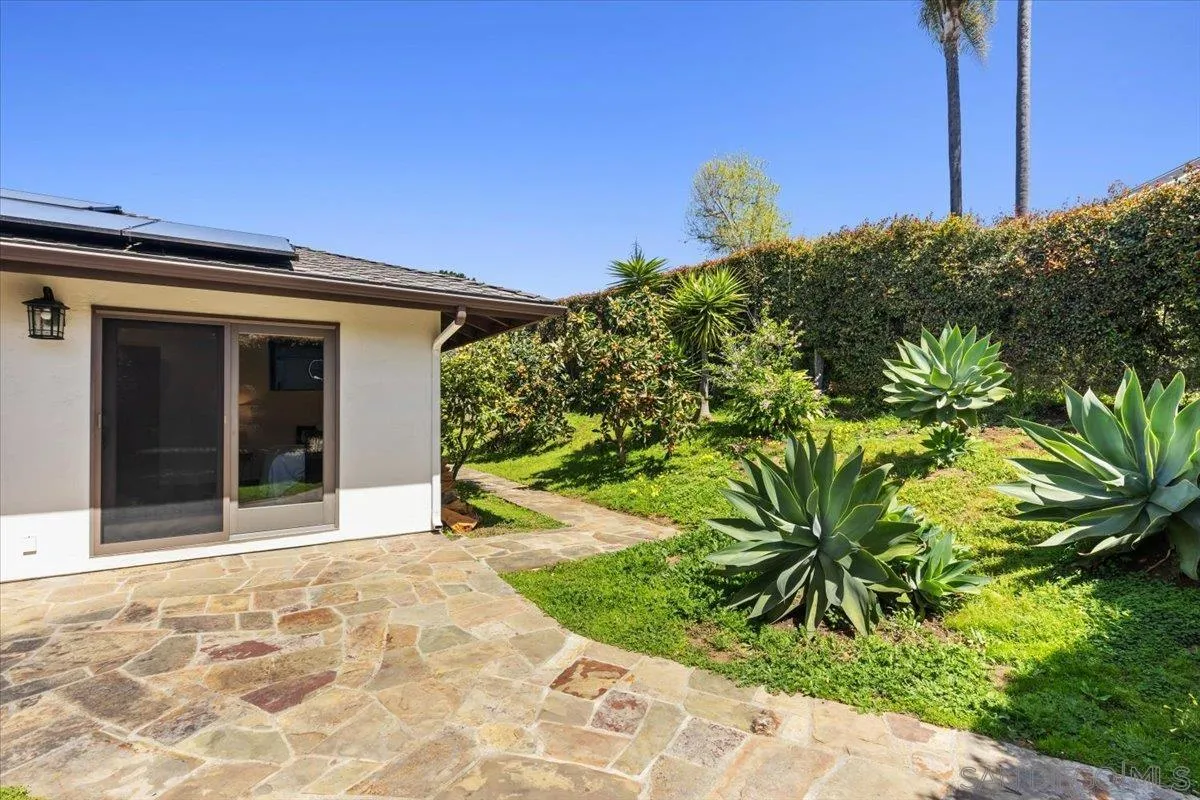 https://cdn.realtyfeed.com/cdn/127/250040479/3d74f76c1ffdffdceaadf323fa2d3236.webp