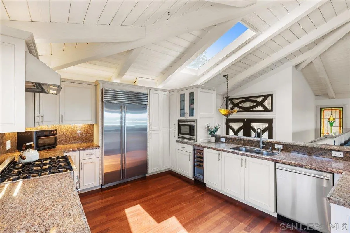 https://cdn.realtyfeed.com/cdn/127/250040479/81c466728a845e34529f847a5ae2a433.webp