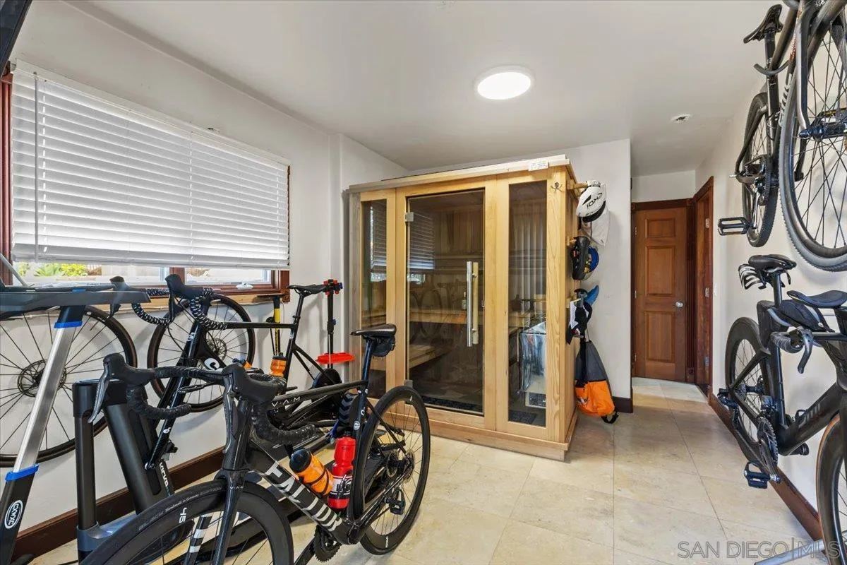 https://cdn.realtyfeed.com/cdn/127/250040479/ac2e701e91c53fee17706365891f50ff.webp