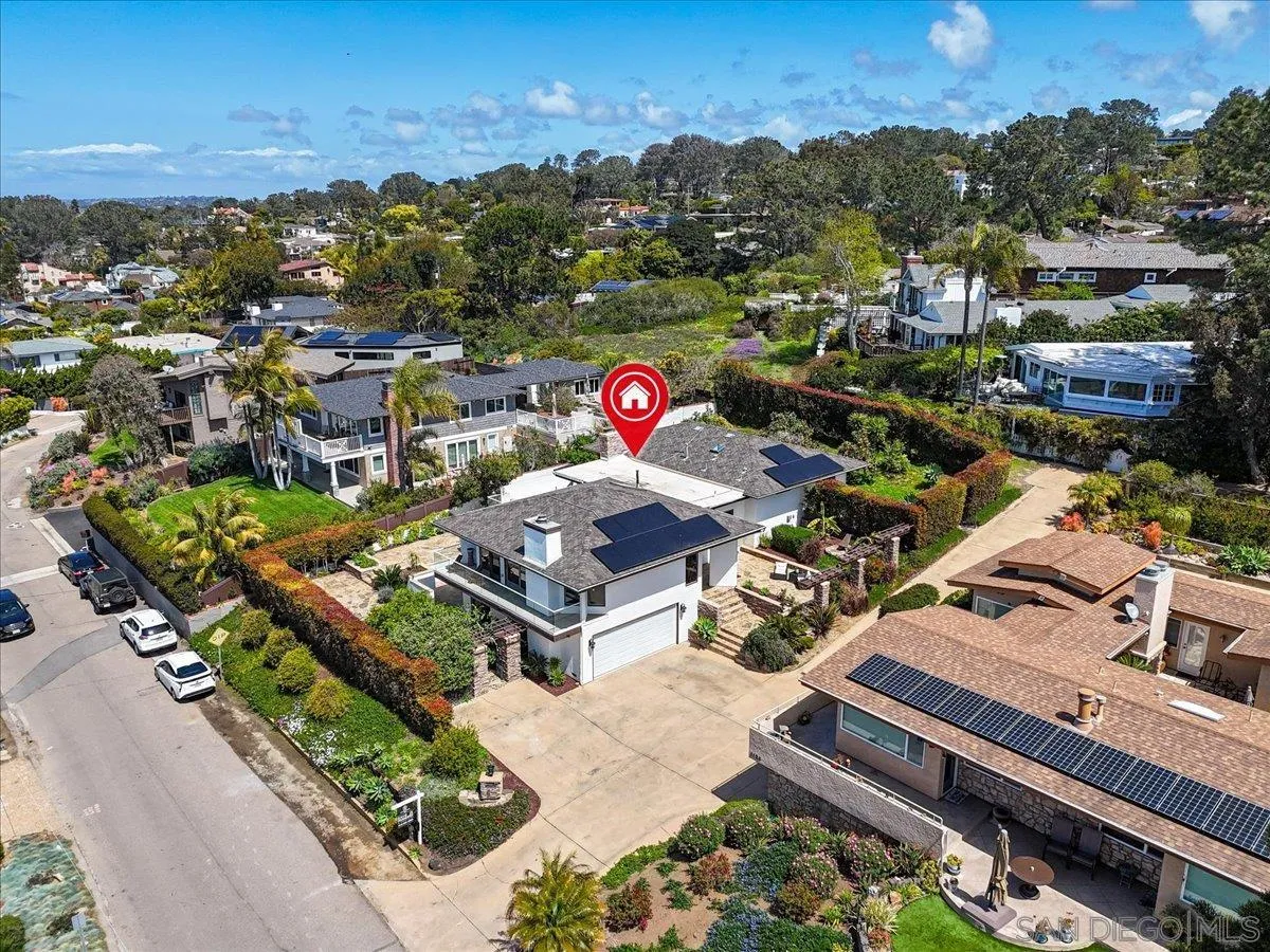 https://cdn.realtyfeed.com/cdn/127/250040479/db98f600f981b44cc836dac858628749.webp