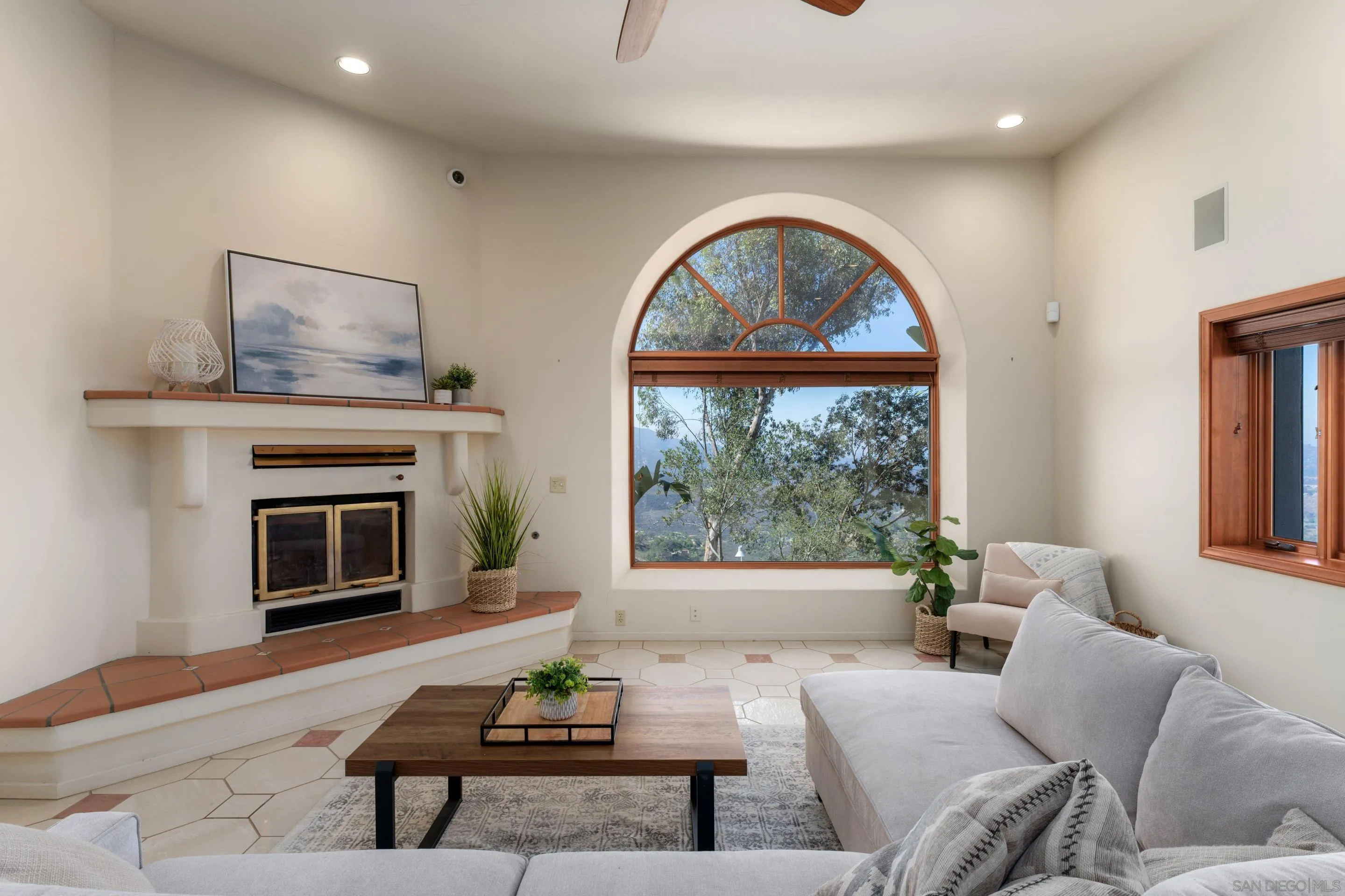 https://cdn.realtyfeed.com/cdn/127/250040483/3c5ffb0df7e9467d14a0bb9536677905.webp