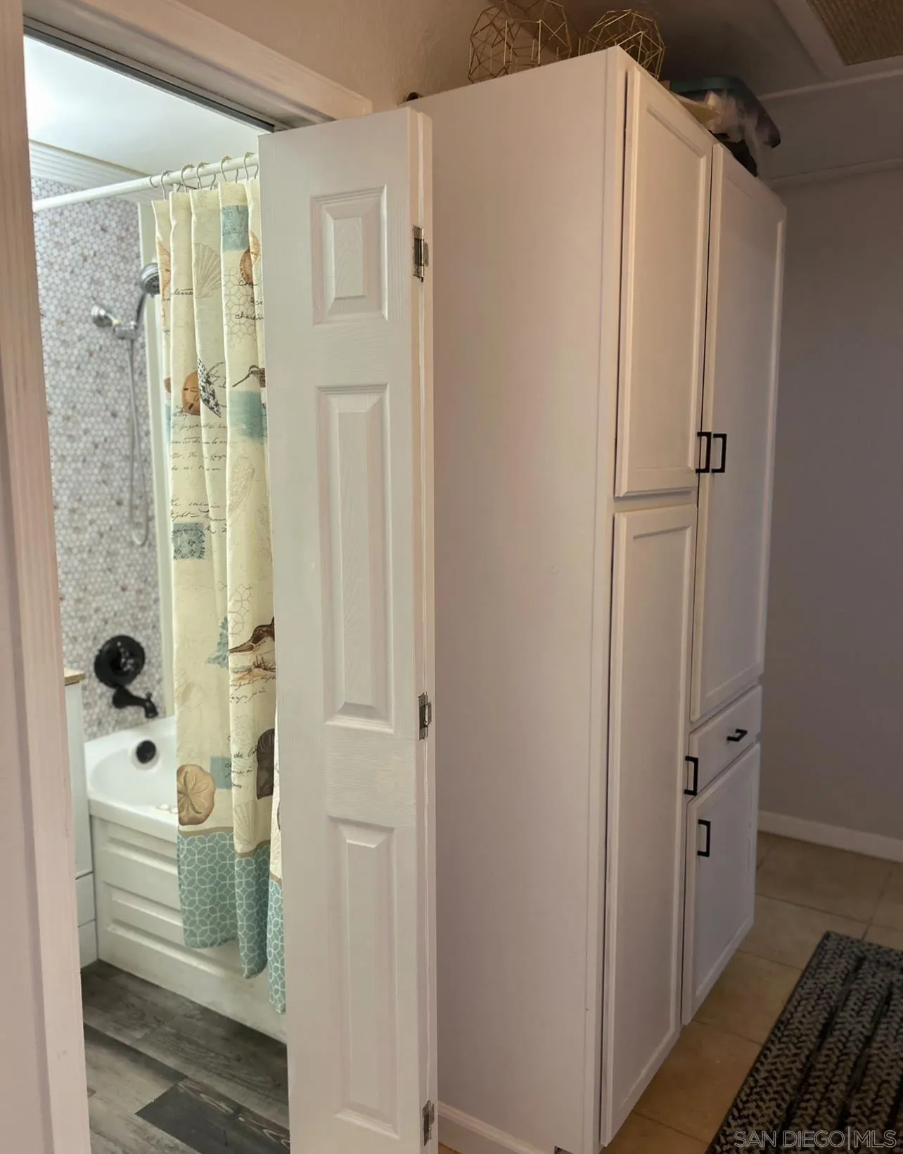 https://cdn.realtyfeed.com/cdn/127/250040485/4fb02bb76b59f4bfead17b999c68f640.webp