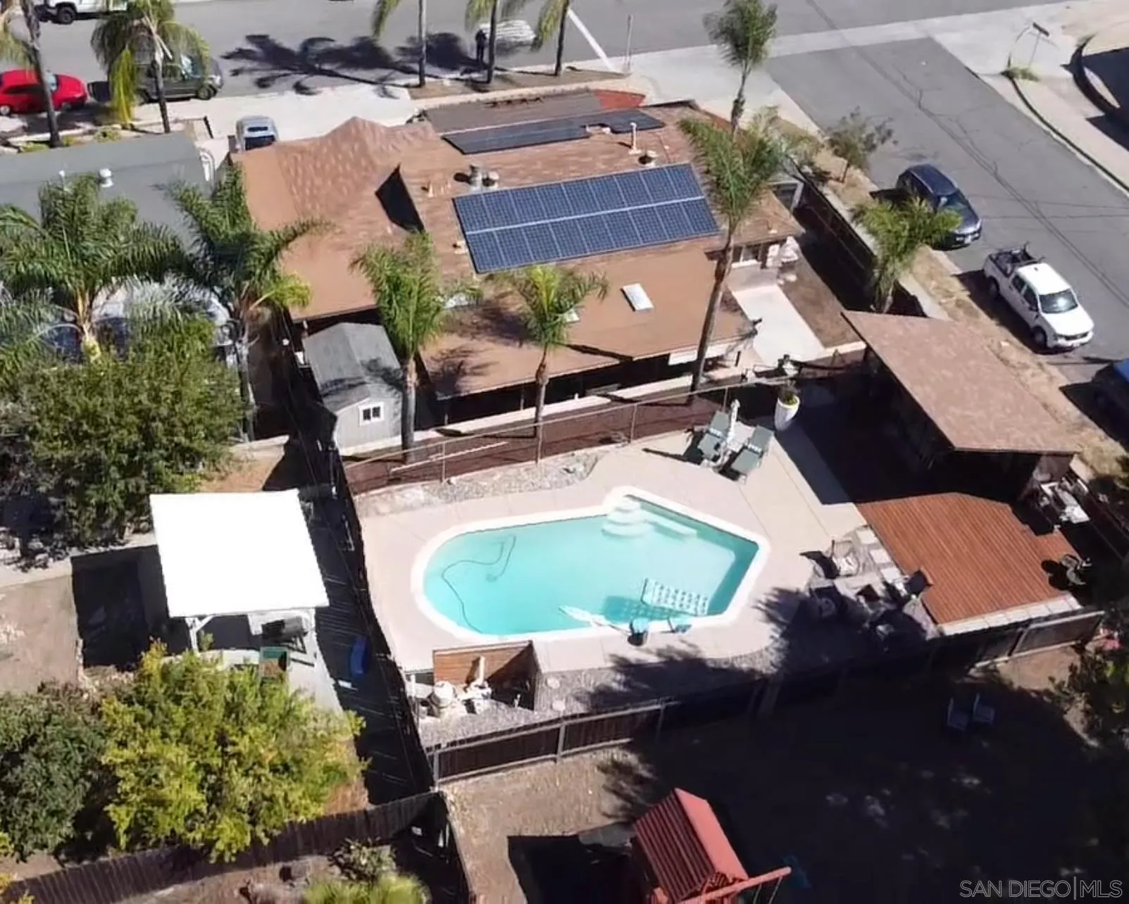https://cdn.realtyfeed.com/cdn/127/250040485/946f8b425f579f0b44470718f86e20fe.webp