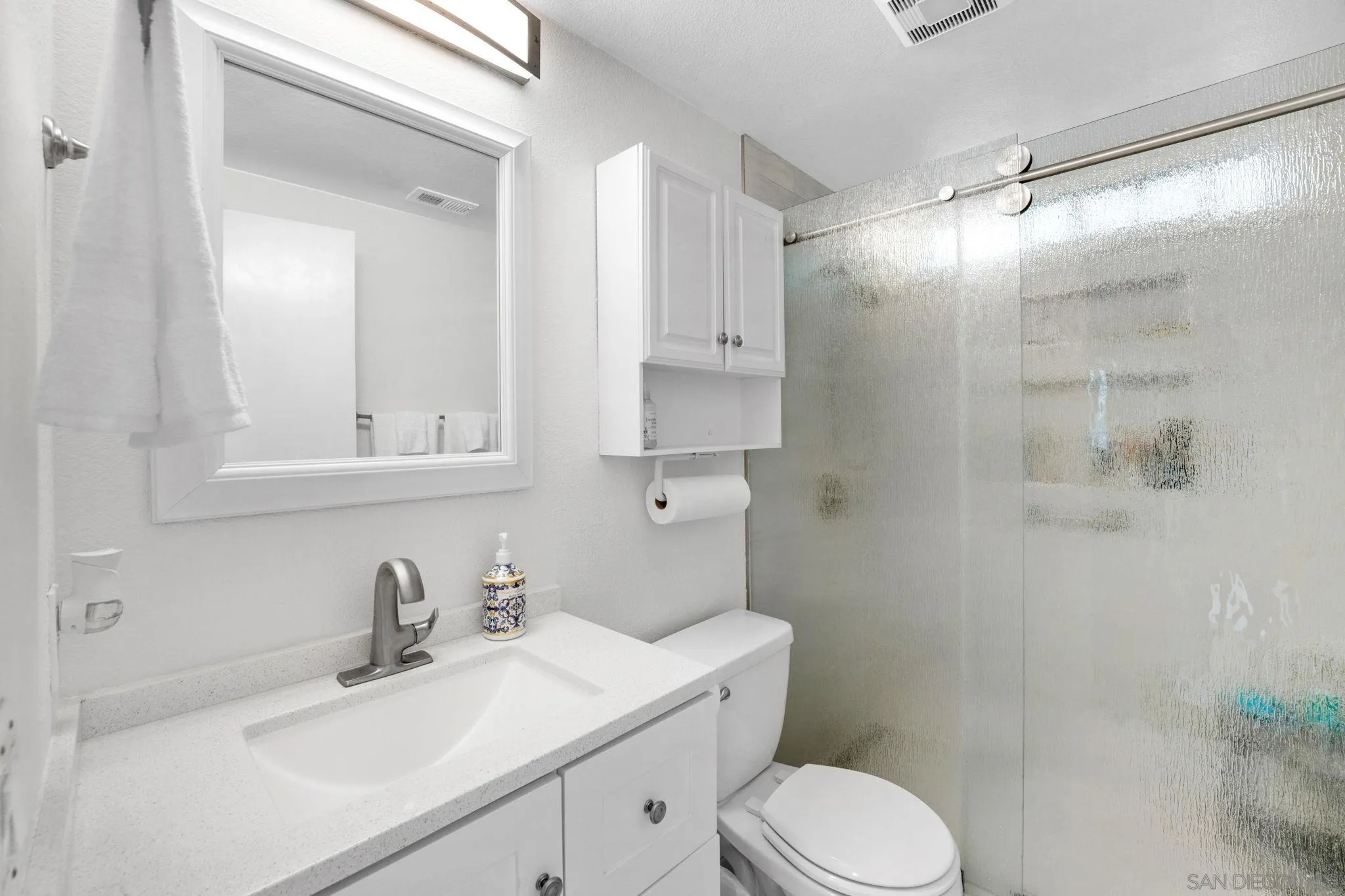 https://cdn.realtyfeed.com/cdn/127/250040486/53e78136bc1be687eac217e36a1c0eca.webp