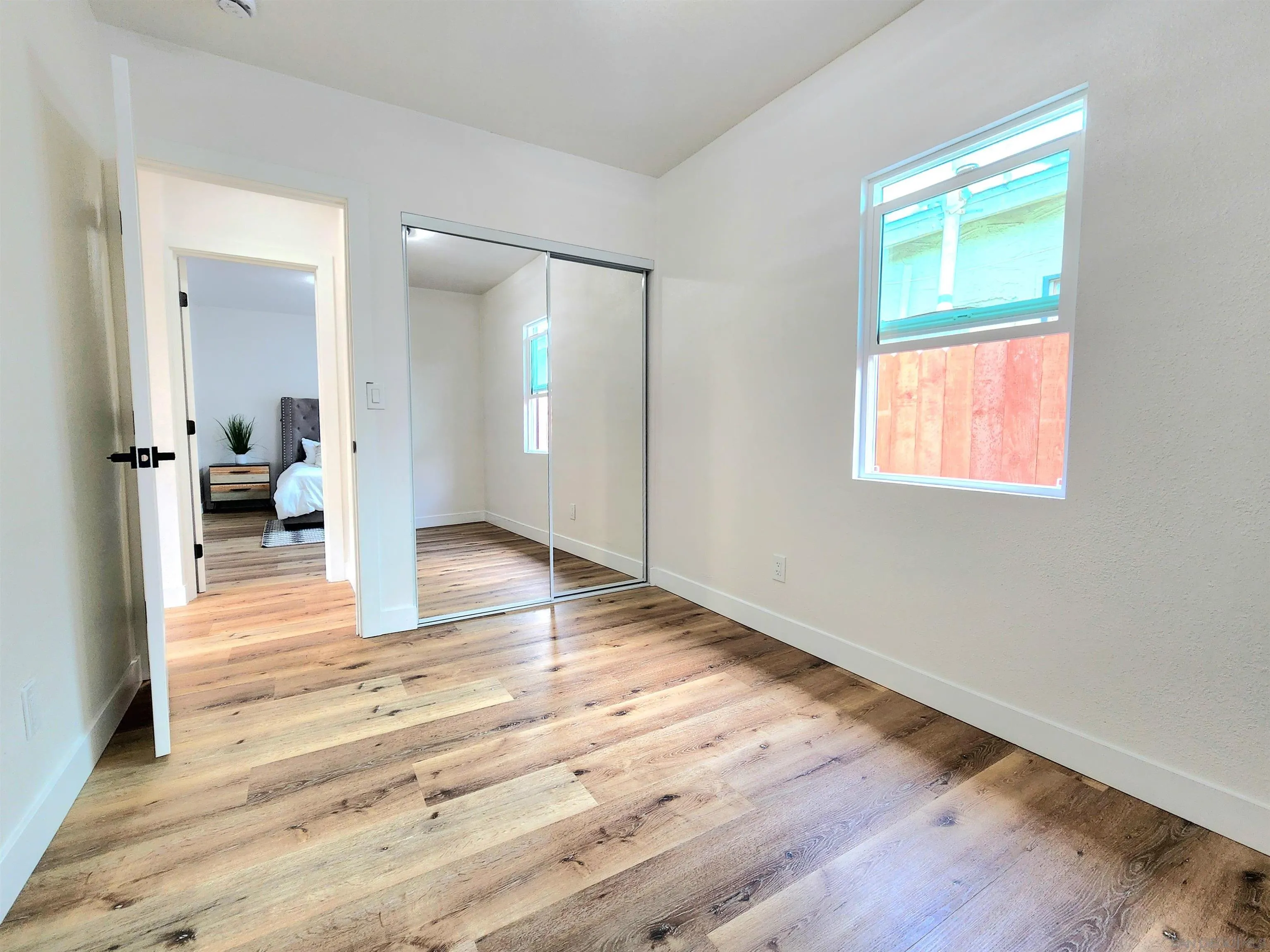 https://cdn.realtyfeed.com/cdn/127/250040490/93de8f5c0cdaa5227e82be4feb71d23b.webp