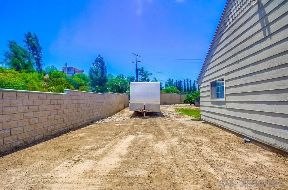 https://cdn.realtyfeed.com/cdn/127/250040491/15818f202969e97727c2d8e2ee14d048.webp