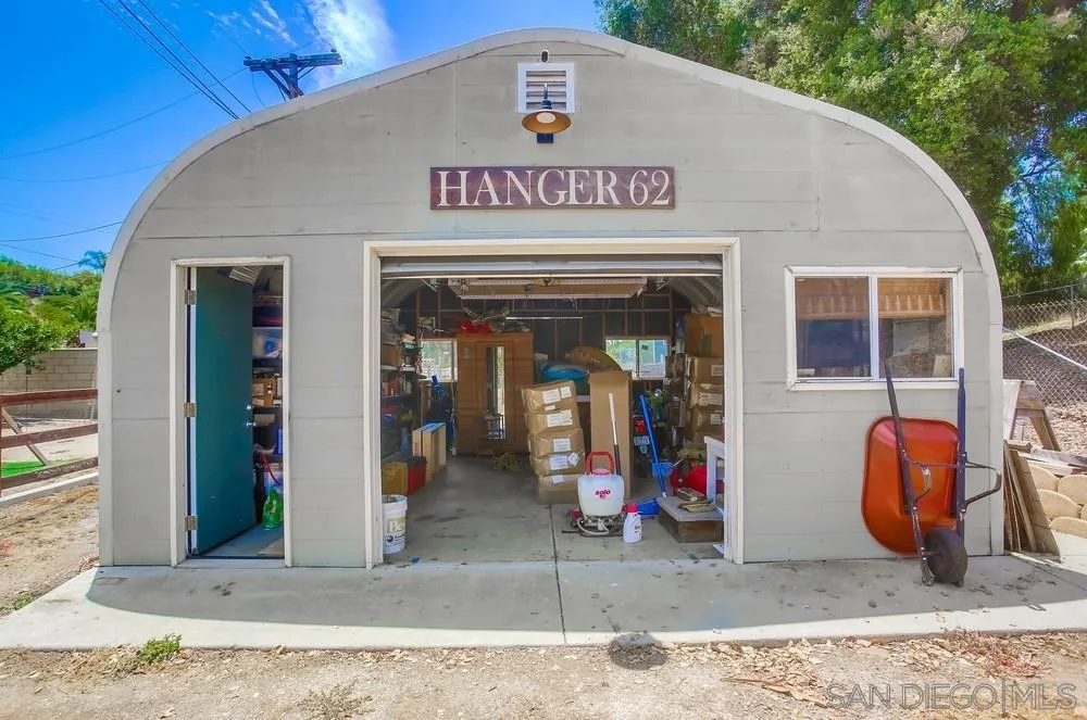 https://cdn.realtyfeed.com/cdn/127/250040491/8f8aa85d96f6343a31a5c4f37022040c.webp