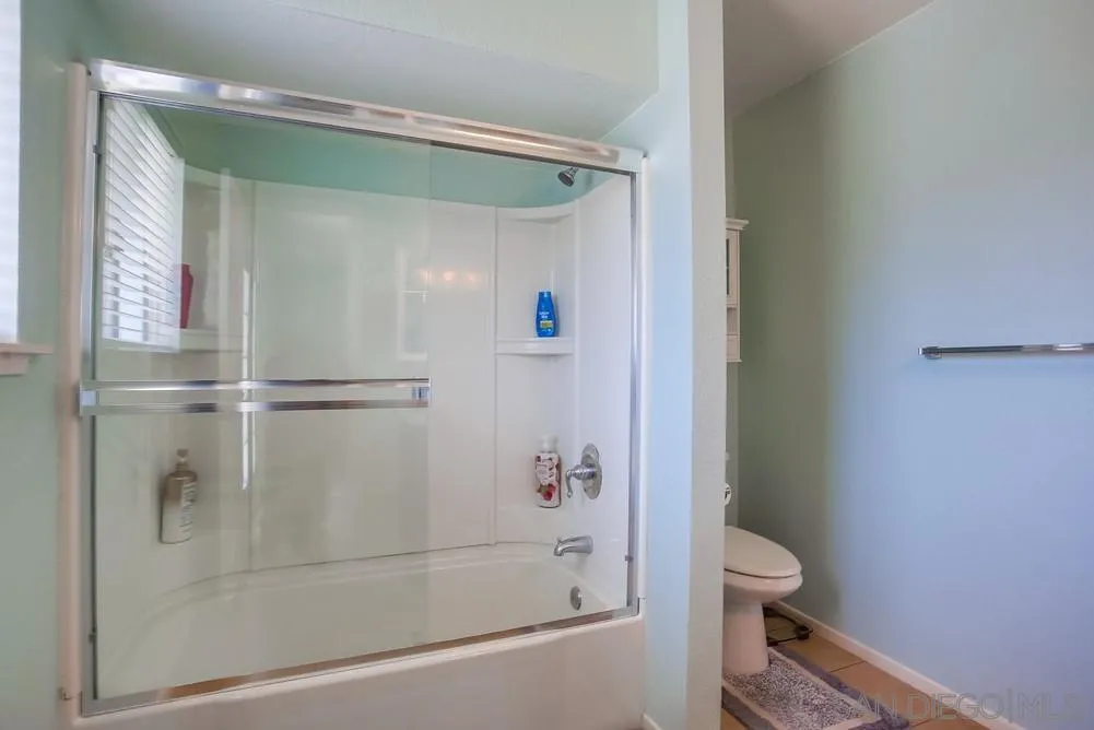 https://cdn.realtyfeed.com/cdn/127/250040491/9ba677637a9d8935c0d55379e8a9a1f5.webp