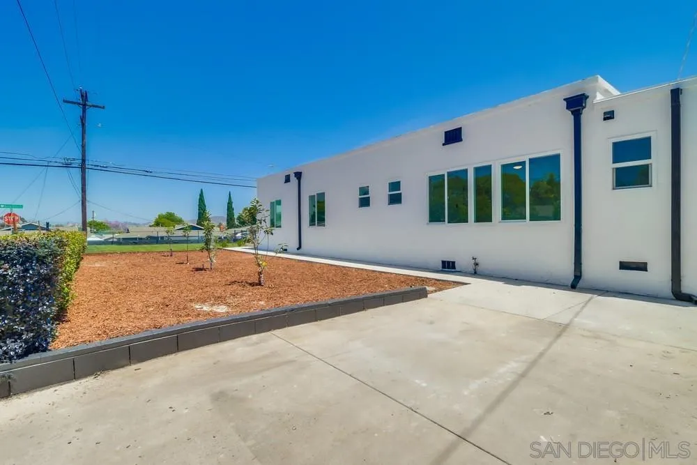 https://cdn.realtyfeed.com/cdn/127/250040493/ba1c7cb41225ab1042d9fc08631b9f1a.webp
