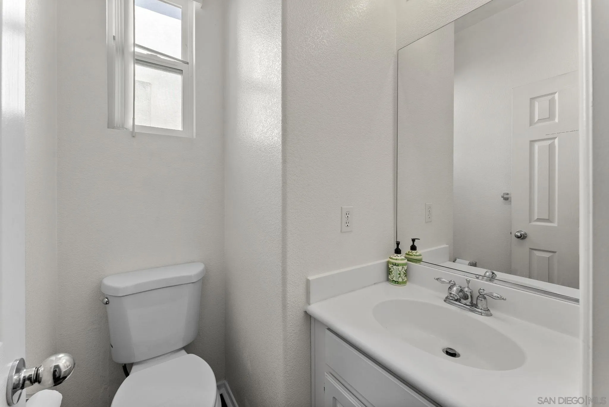 https://cdn.realtyfeed.com/cdn/127/250040499/28127f612317a81ce49430c1ccc60c9f.webp