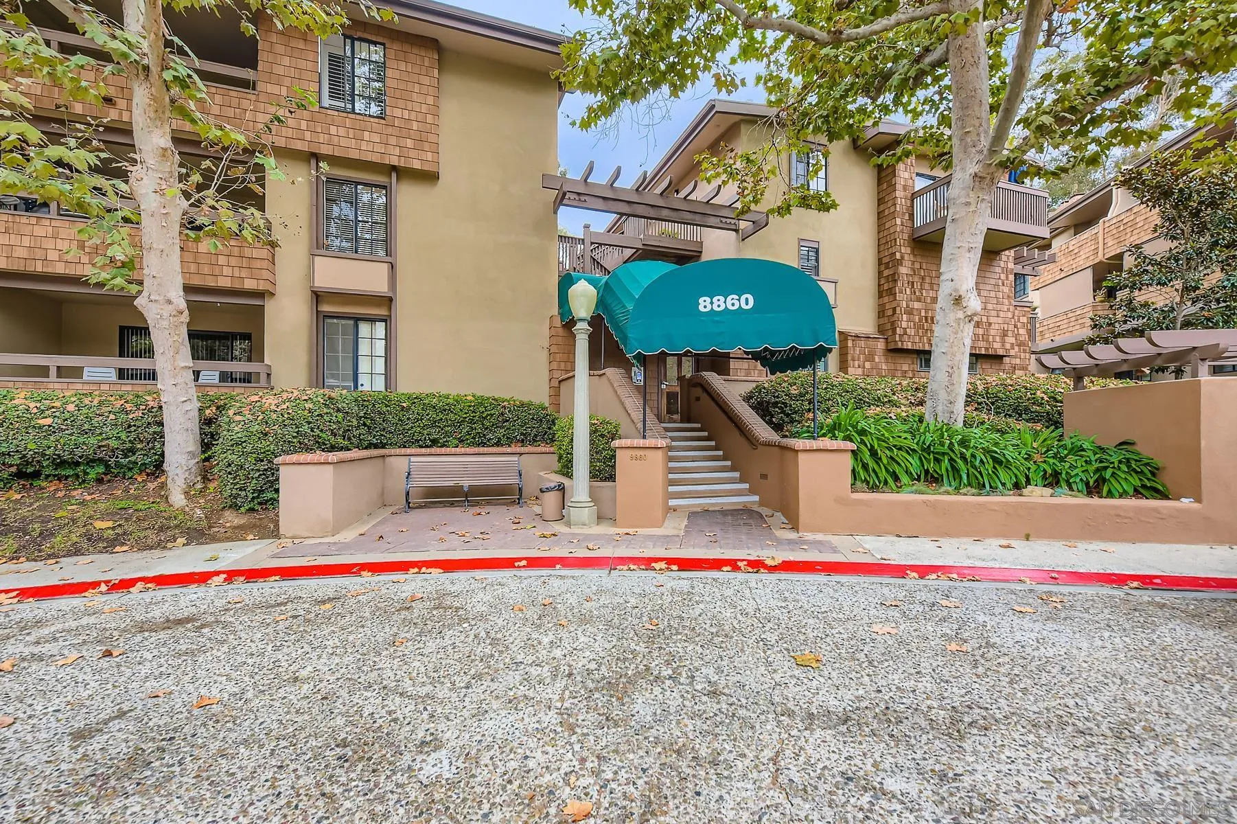 https://cdn.realtyfeed.com/cdn/127/250040503/8c80f6a35f040468b4d95eb5bc5afd5a.webp
