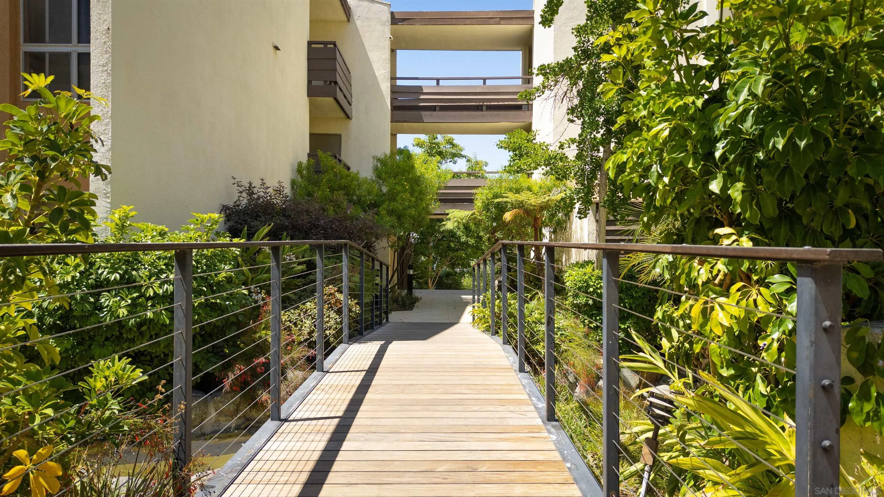 https://cdn.realtyfeed.com/cdn/127/250040507/6d87f7b206cd6ac7943e1faaadfcce43.webp