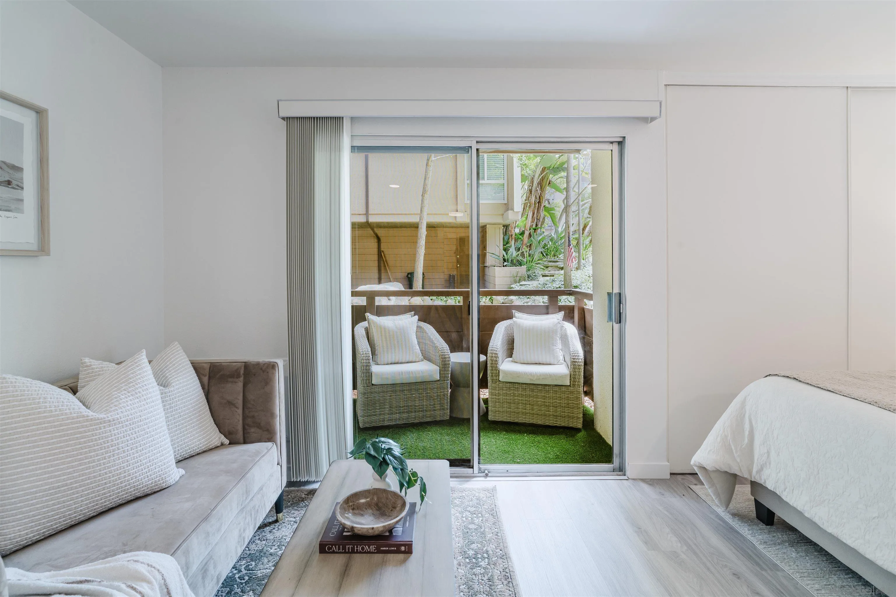 https://cdn.realtyfeed.com/cdn/127/250040507/a565282baf4ed19d9b4303cd166be3d3.webp