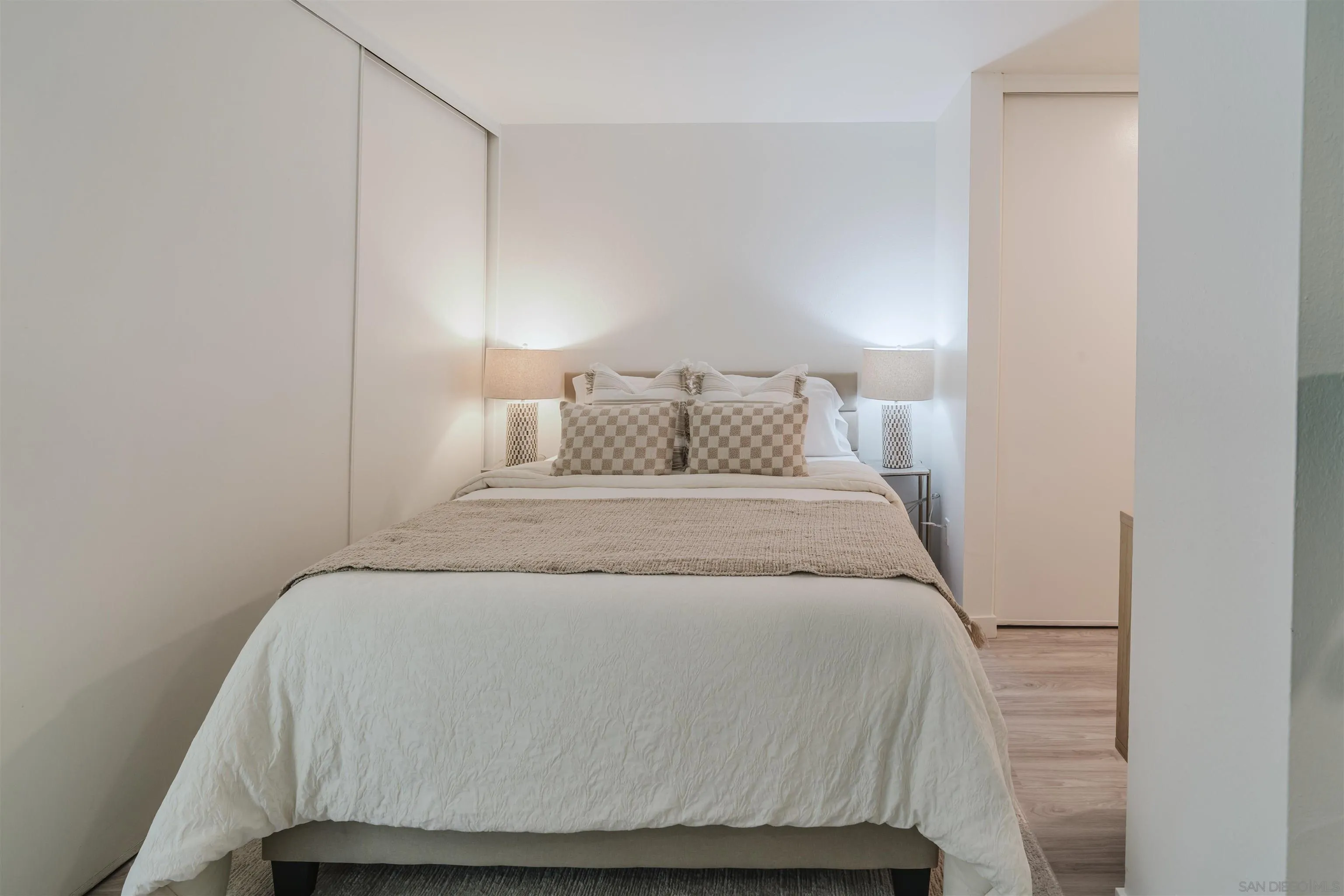 https://cdn.realtyfeed.com/cdn/127/250040507/e94f5b924663df0cba085cd3e040d4b0.webp