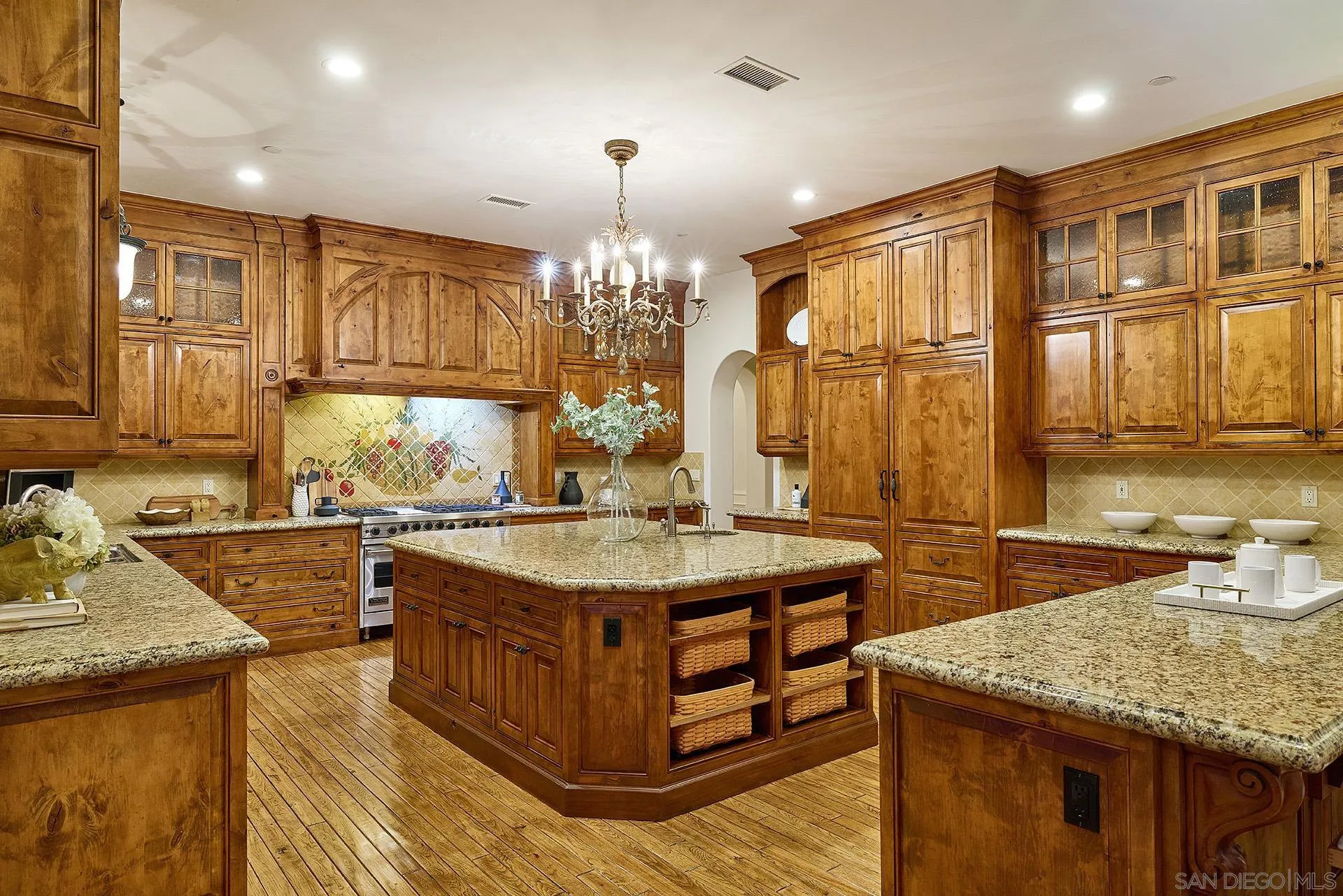https://cdn.realtyfeed.com/cdn/127/250040509/056c5e3bb6fdc3d98e8887fb026b0ba3.webp