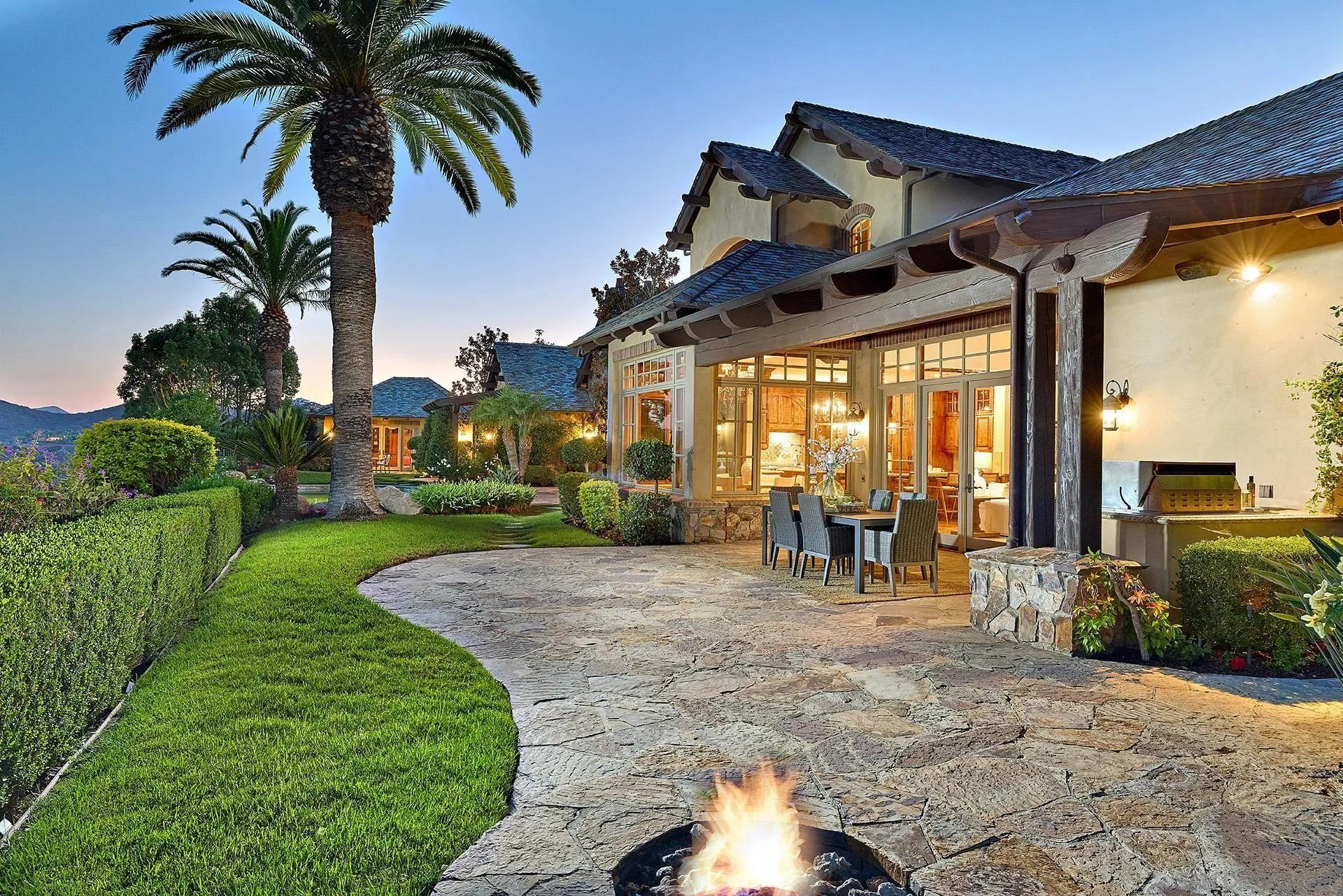 https://cdn.realtyfeed.com/cdn/127/250040509/733e6be8f249e09a05730c756d68e030.webp