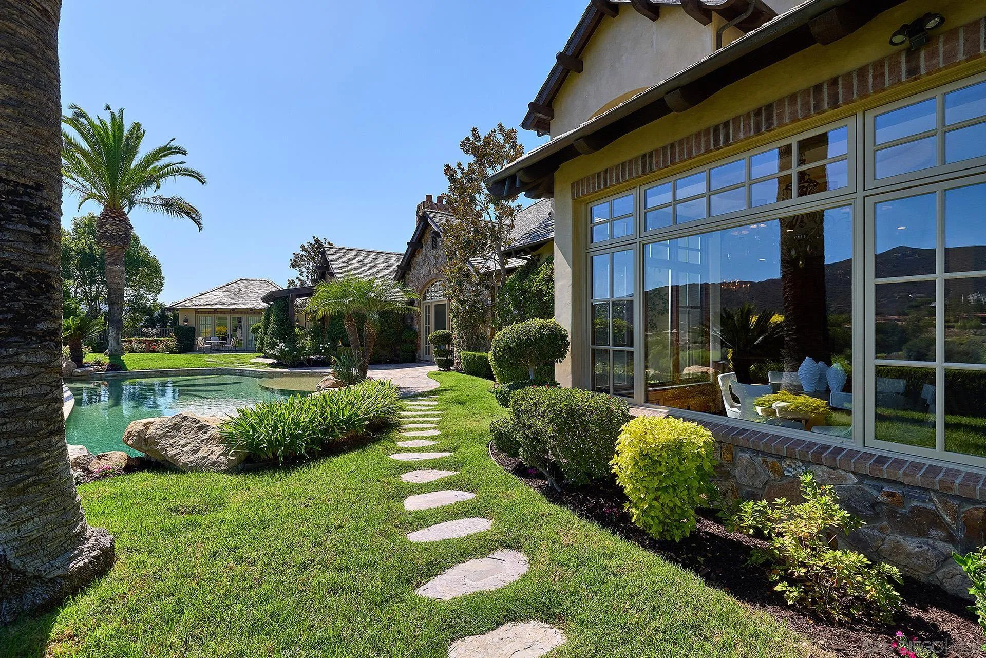 https://cdn.realtyfeed.com/cdn/127/250040509/b3dd0a659c65b741f7a4658288d8260a.webp