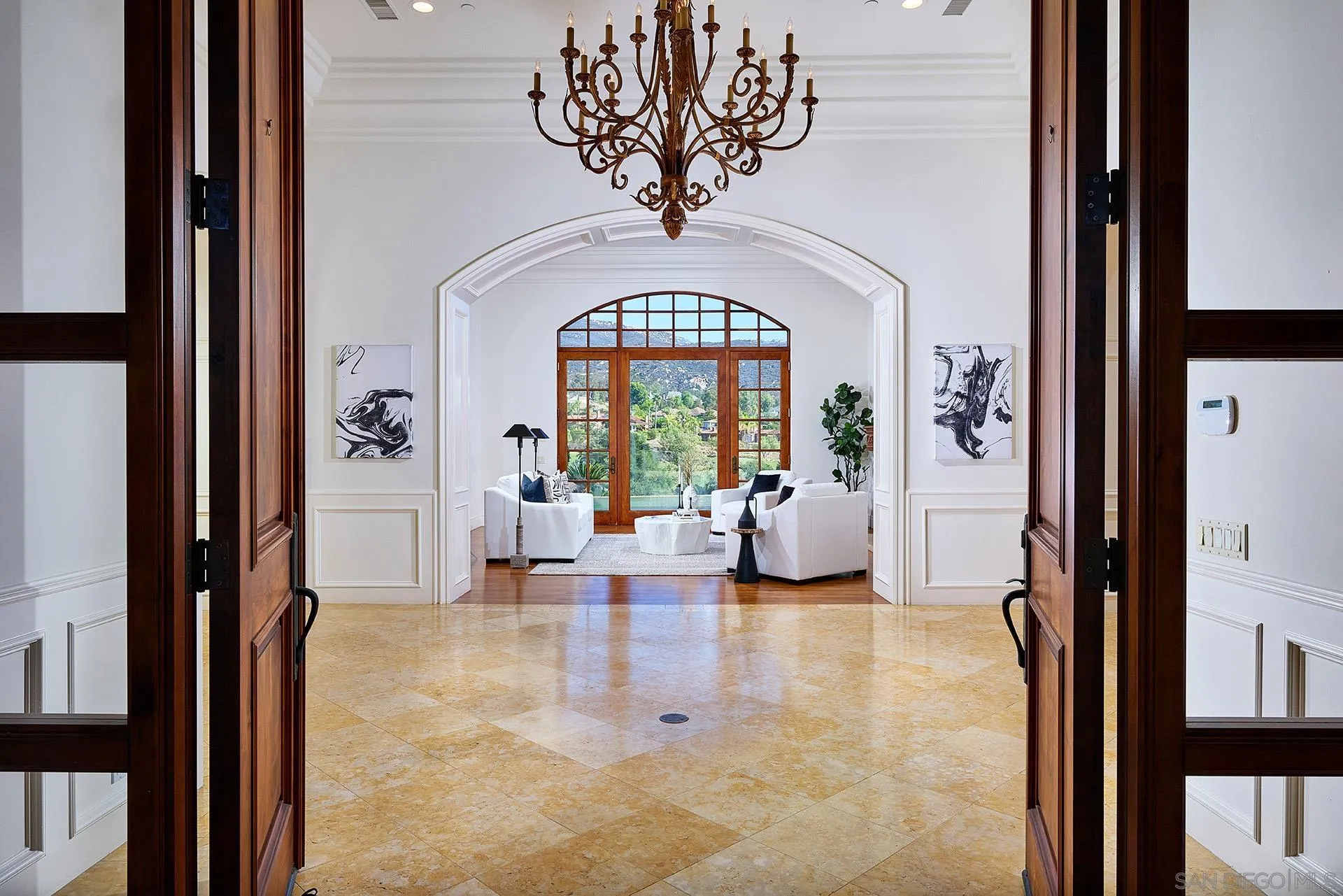 https://cdn.realtyfeed.com/cdn/127/250040509/e33e5cf3f42dca8f70097ca9bd58dd6e.webp