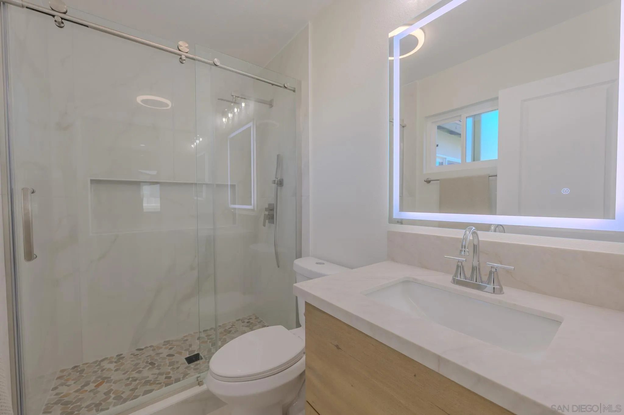 https://cdn.realtyfeed.com/cdn/127/250040510/4eebb9c711a599c59da247463f5c5acc.webp