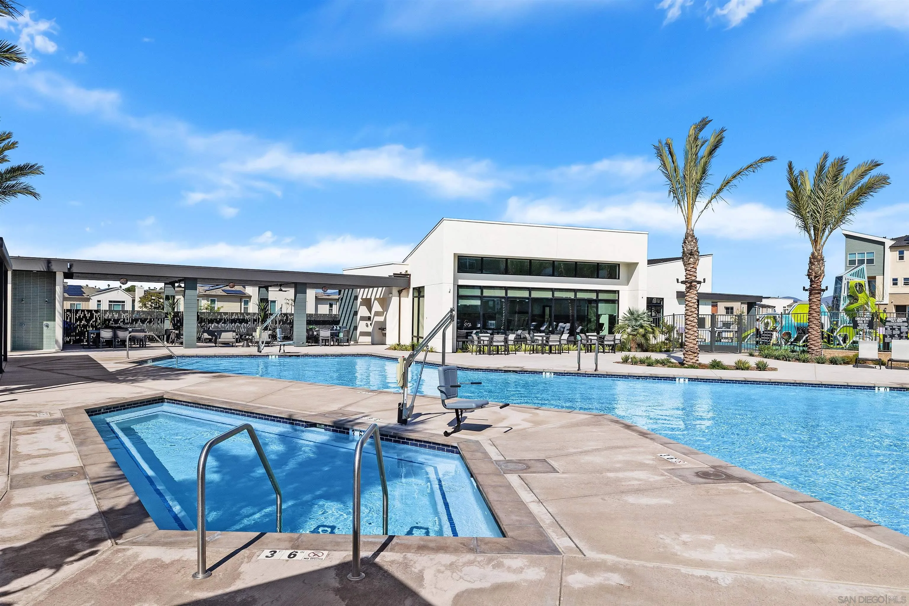 https://cdn.realtyfeed.com/cdn/127/250040516/1a7884197136c032c9d4c4c7dfe86221.webp