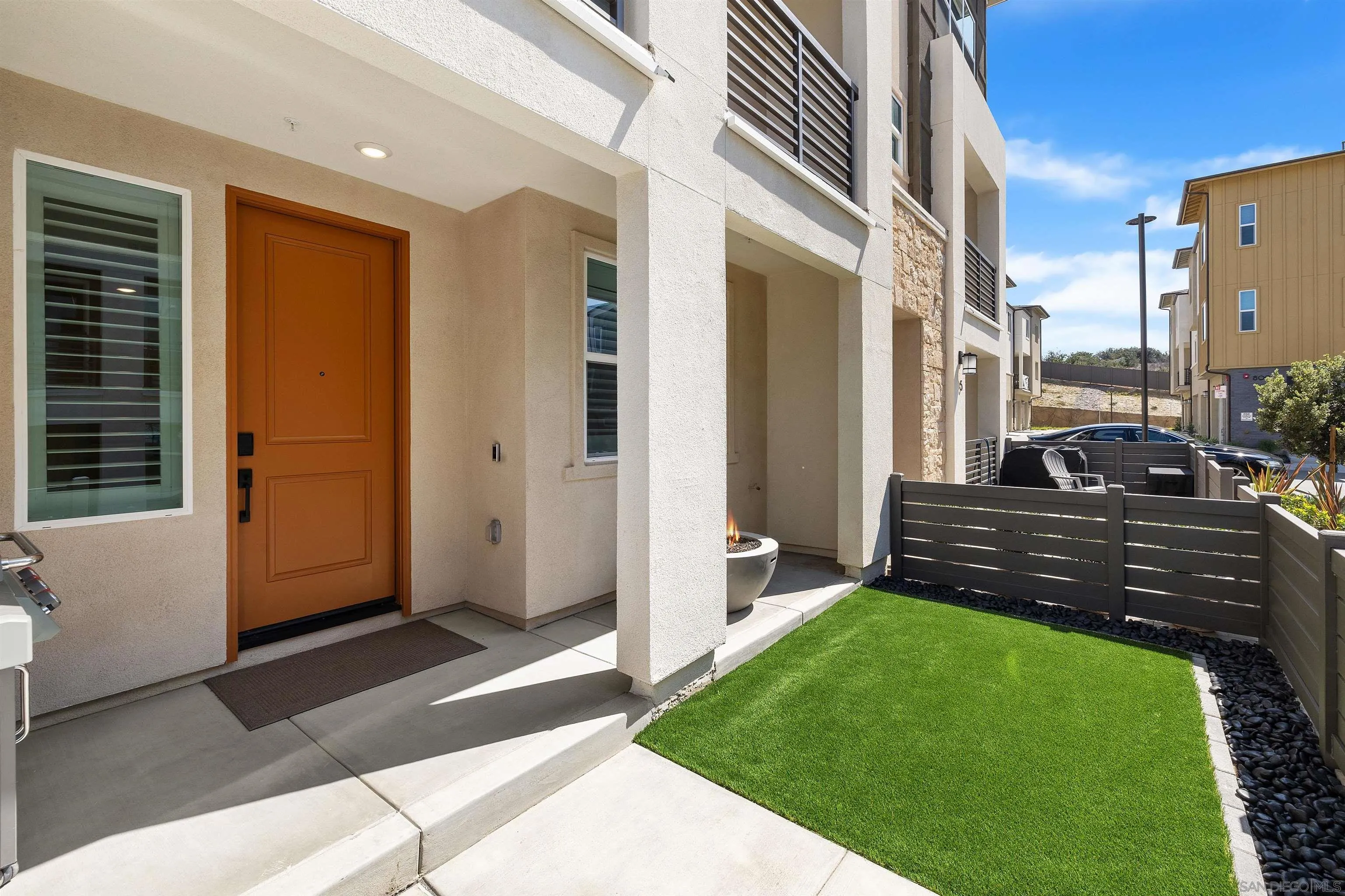 Photo #3: 250040516 Listing 