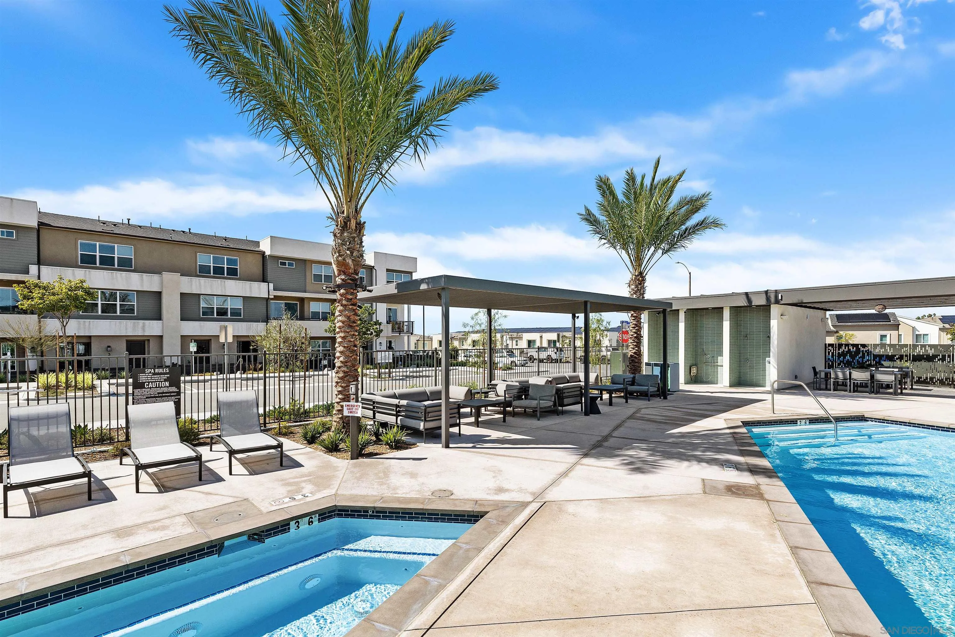 https://cdn.realtyfeed.com/cdn/127/250040516/de4b0525fdc2382dc5c3073be09b3ed9.webp