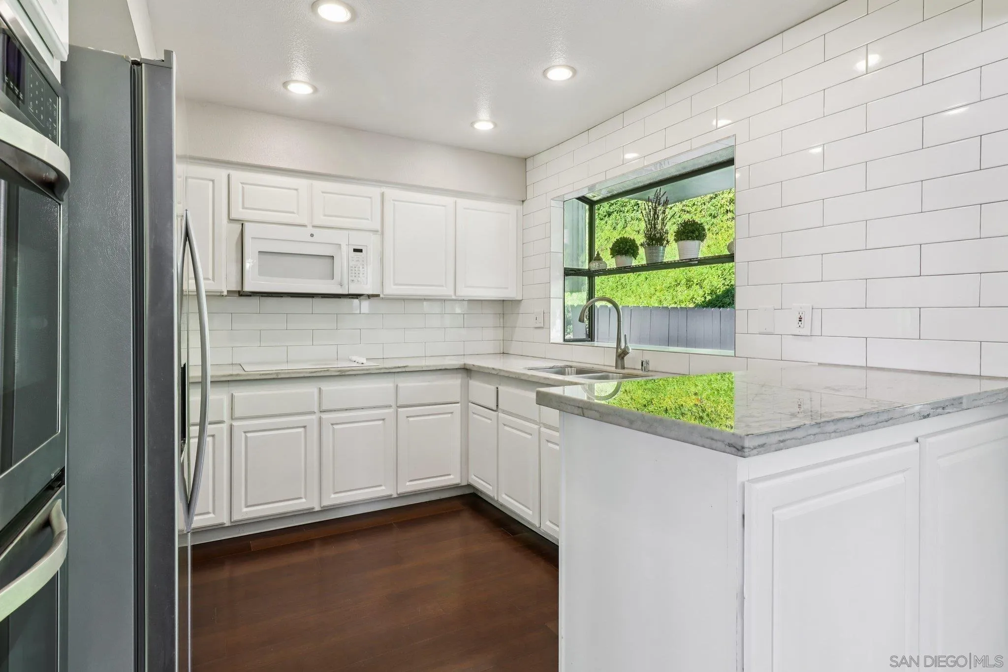 https://cdn.realtyfeed.com/cdn/127/250040518/5b0e1c50d2a1441e7e2d02c986ee19d4.webp