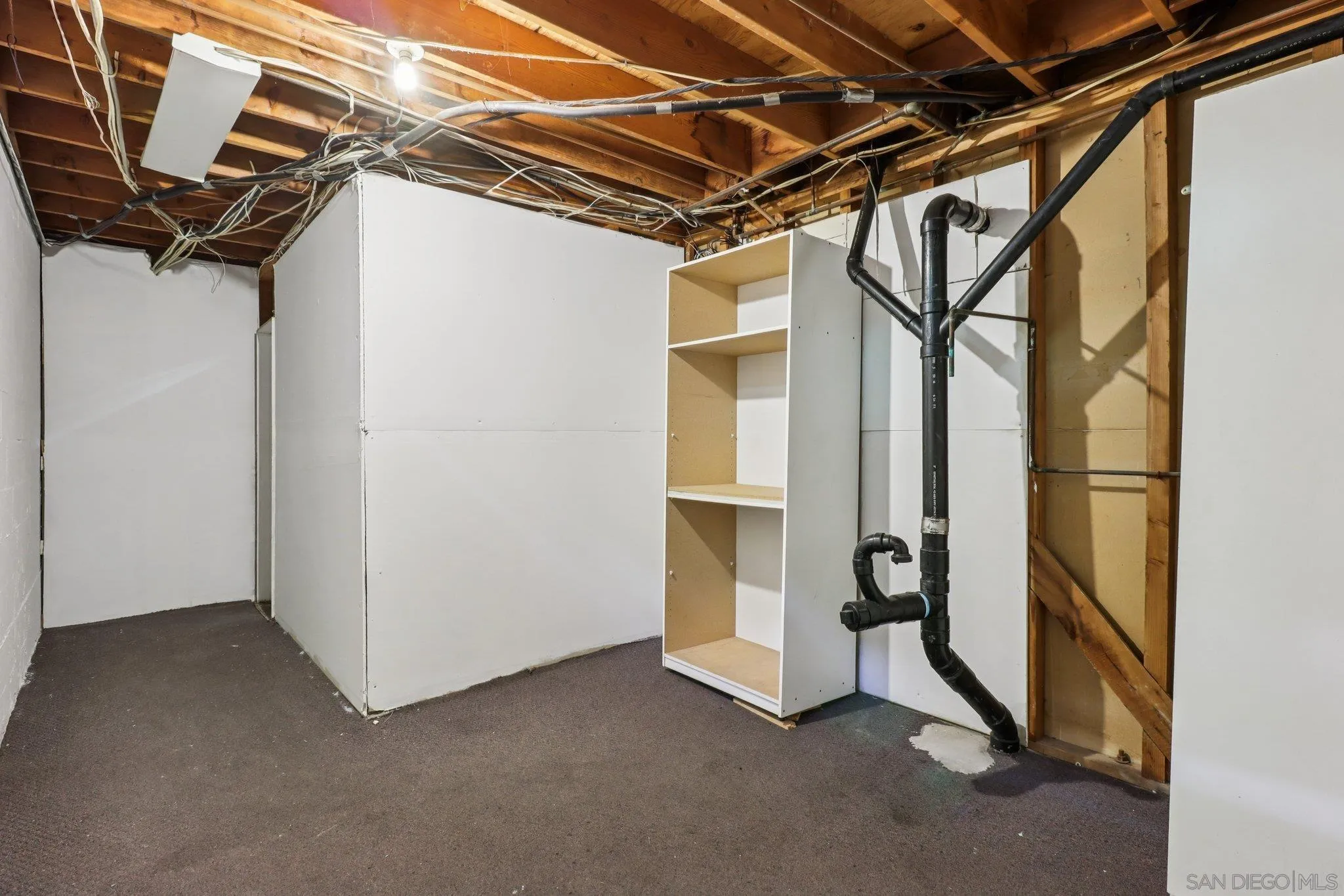 https://cdn.realtyfeed.com/cdn/127/250040518/7ce5a7918b0dbc6425628a323f010a27.webp