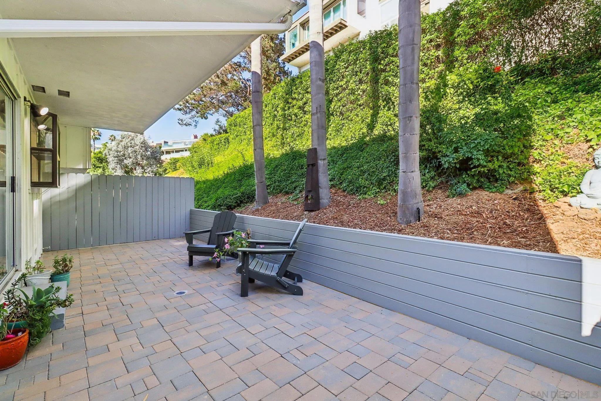 https://cdn.realtyfeed.com/cdn/127/250040518/ae49fc62dc1db004170dc86f7a97c275.webp