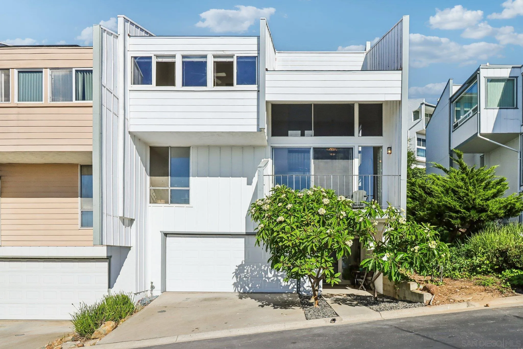 https://cdn.realtyfeed.com/cdn/127/250040518/b076091db98732e18d8d73c86c509664.webp