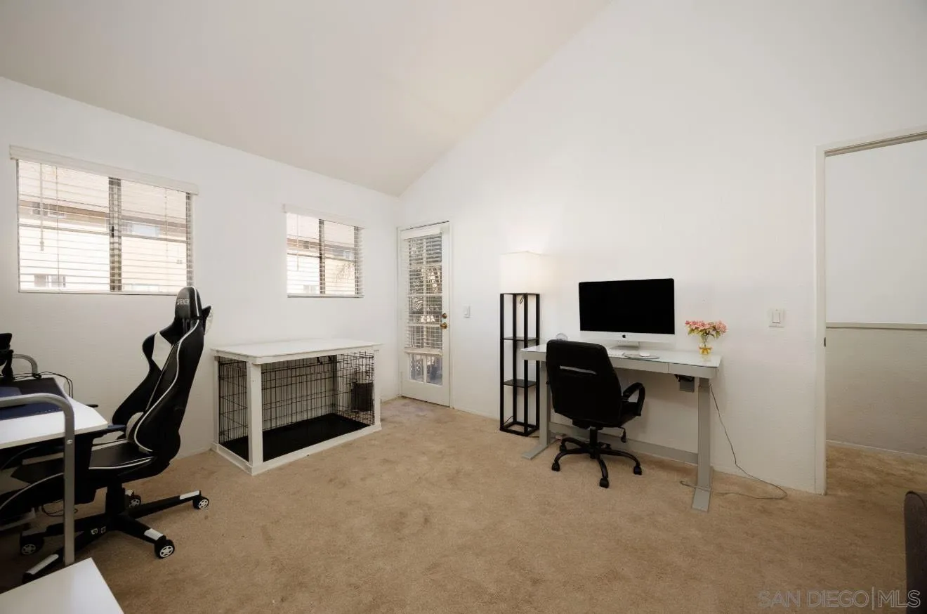 https://cdn.realtyfeed.com/cdn/127/250040520/38fdbc71c0c5c2512f7e4b974ebecfd5.webp