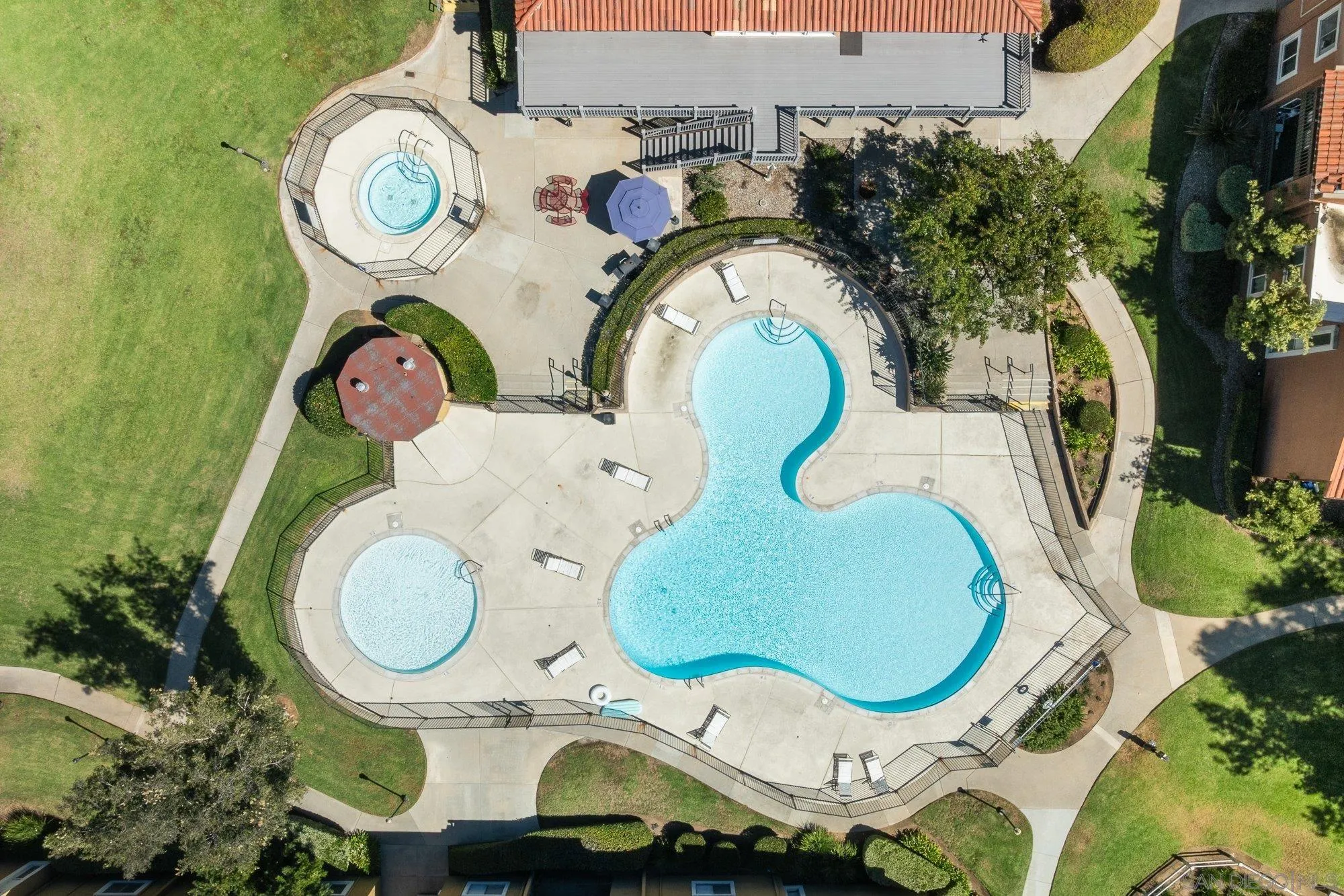 https://cdn.realtyfeed.com/cdn/127/250040521/2b55dca4fa7cdfdd176c68fbb7579768.webp